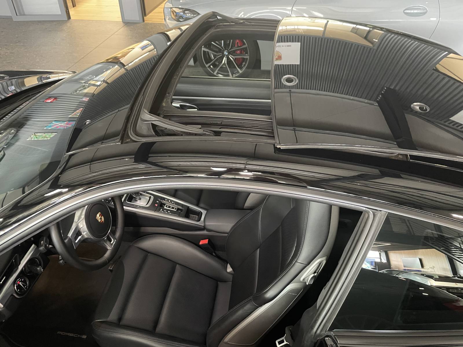 La porsche 991 carrera s que vous cherchez est en vente. Une occasion à saisir pour un achat coup de foudre à nimes, dans le gard.