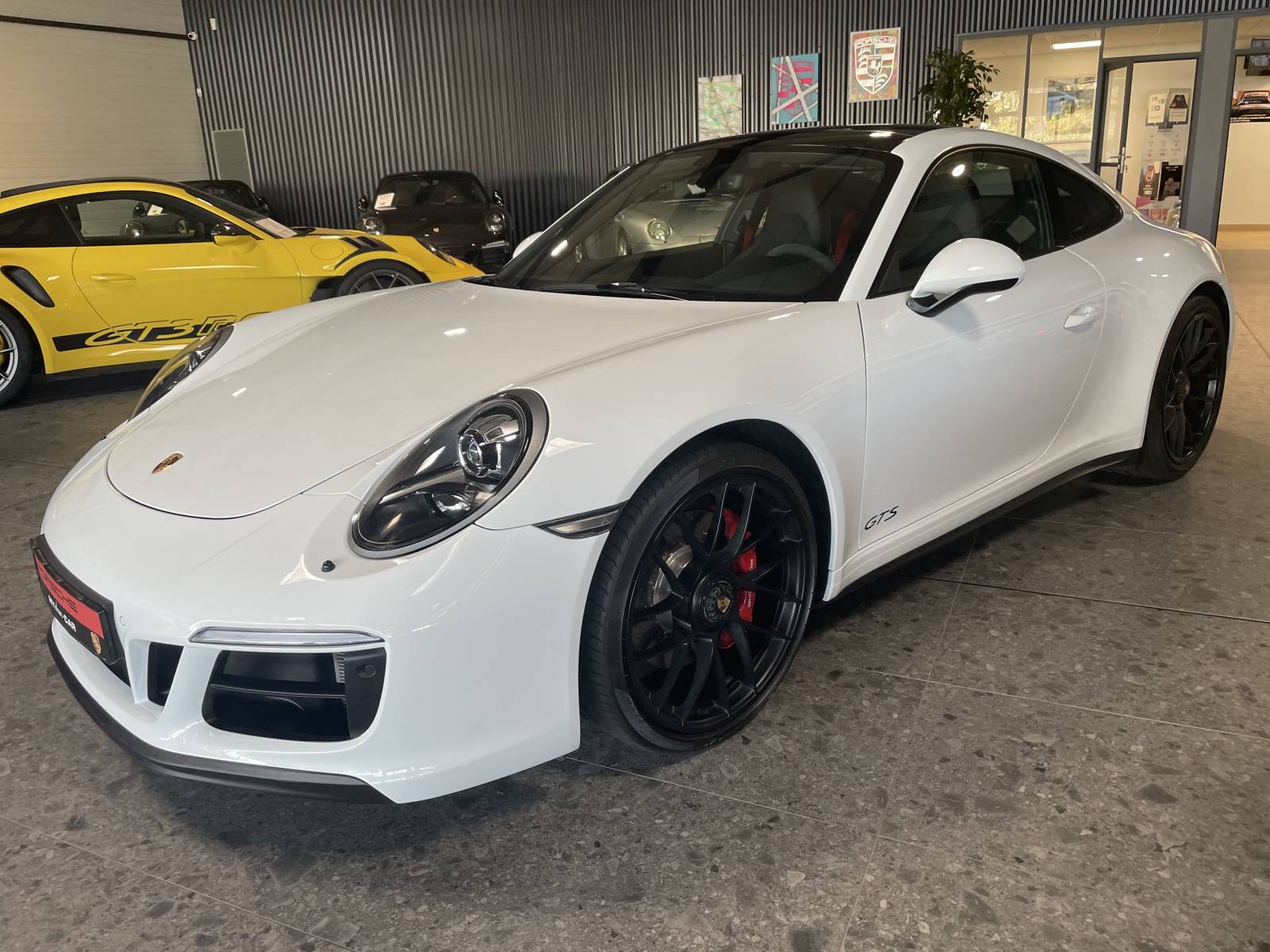 Le Flat-6 de la Porsche 991 Carrera 4 GTS, une occasion unique pour l'achat à Nîmes