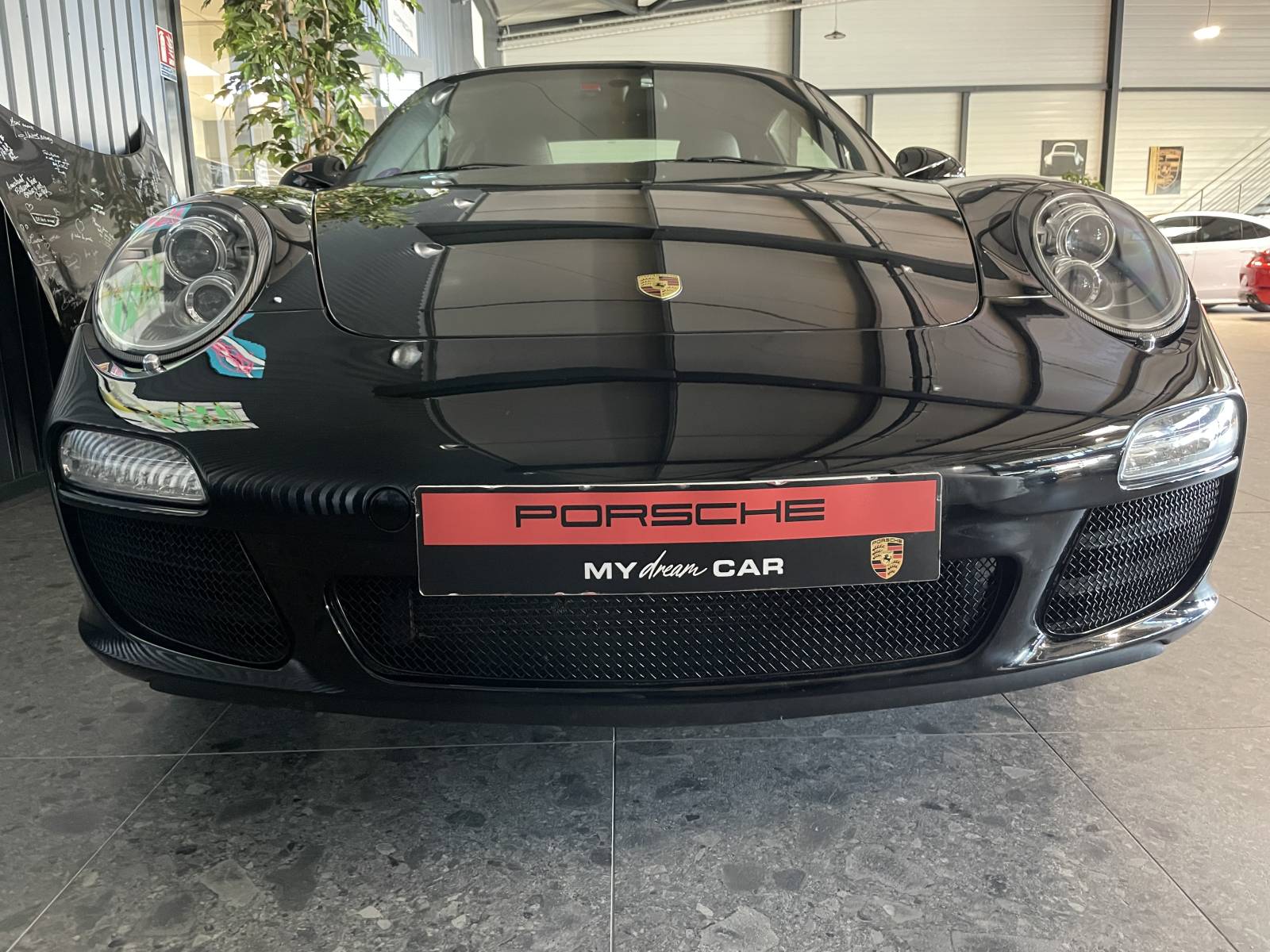 Vue extérieure complète de la Porsche 997 Carrera S Phase 2 occasion