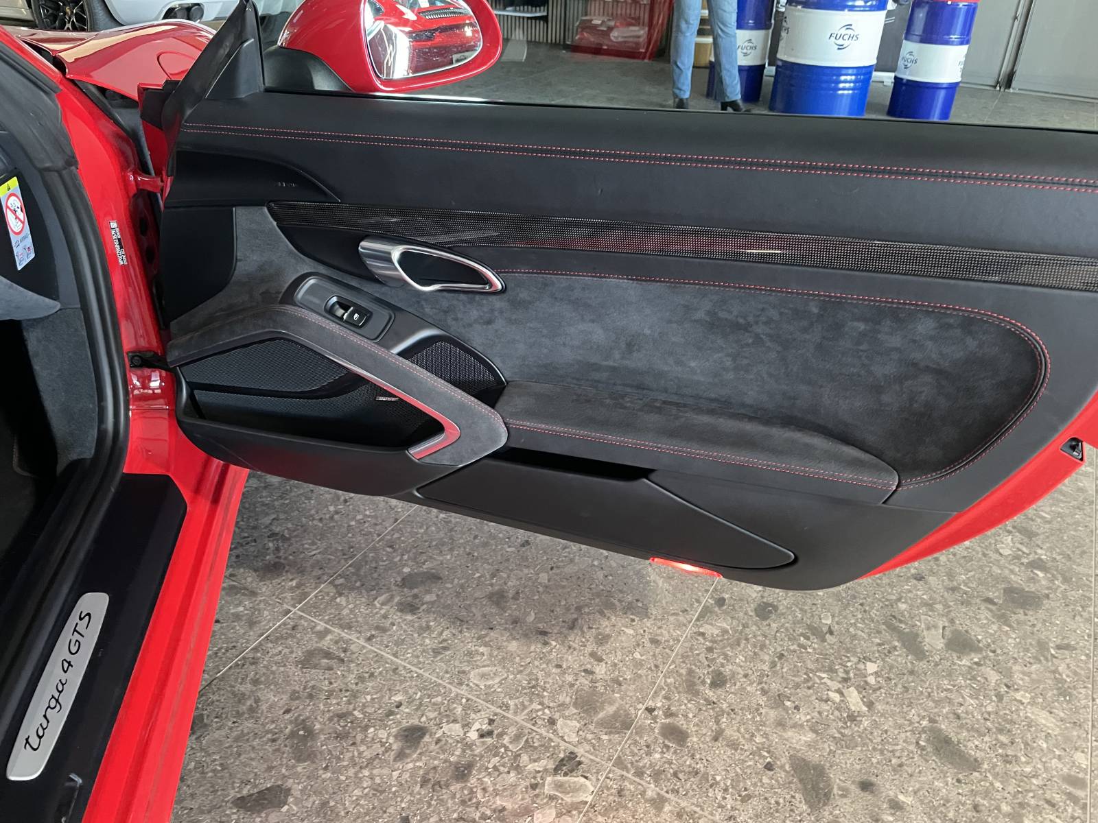 Porsche 991 Targa 4 GTS Phase 2 : Un modèle d'occasion d'une grande polyvalence. L'annonce vente pour acheter le meilleur des deux mondes (coupé/cabriolet).