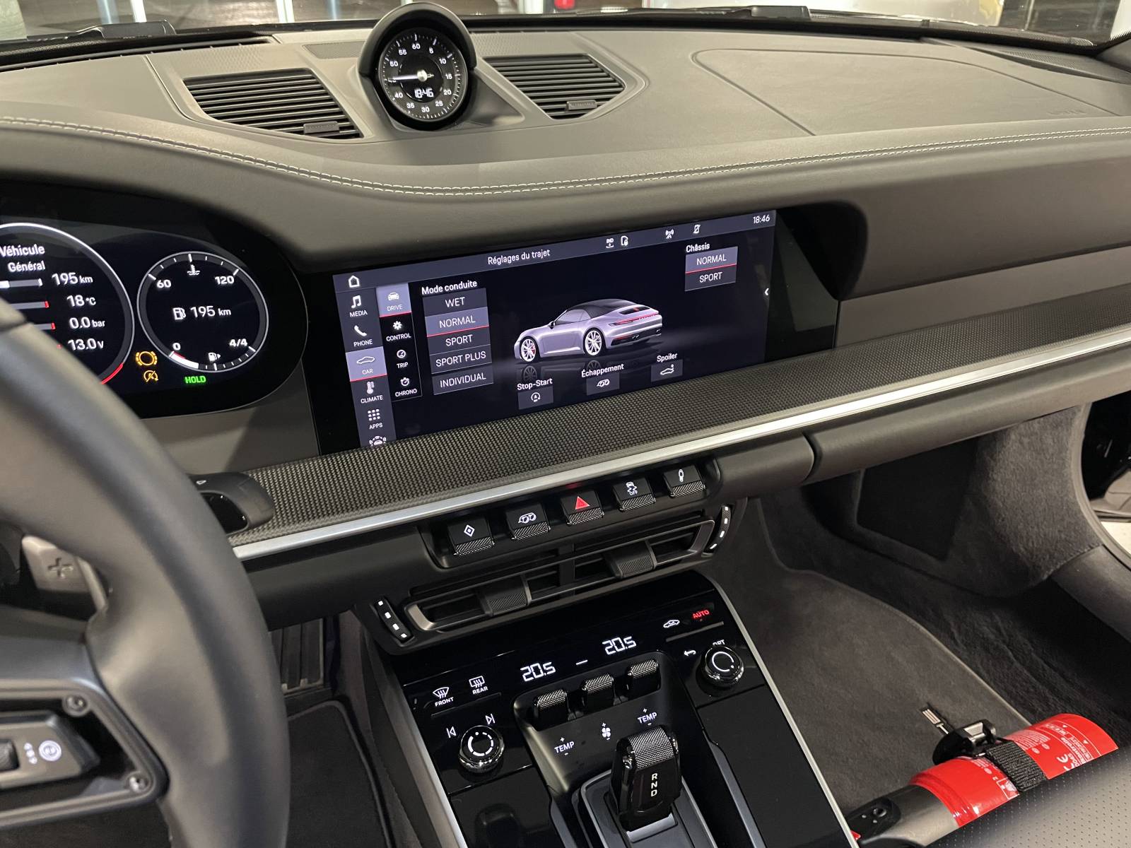 Porsche 992 Carrera 4S Cabriolet d'occasion à la vente près de Saint Rémy de Provence dans les Bouches du Rhône