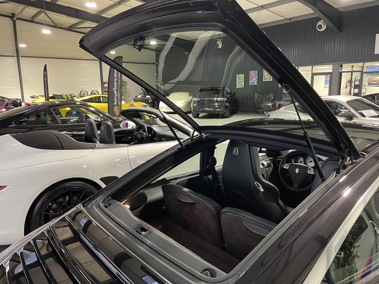 Toit panoramique de cette Porsche 997 Targa 4S – Annonce visible dans le Gard.