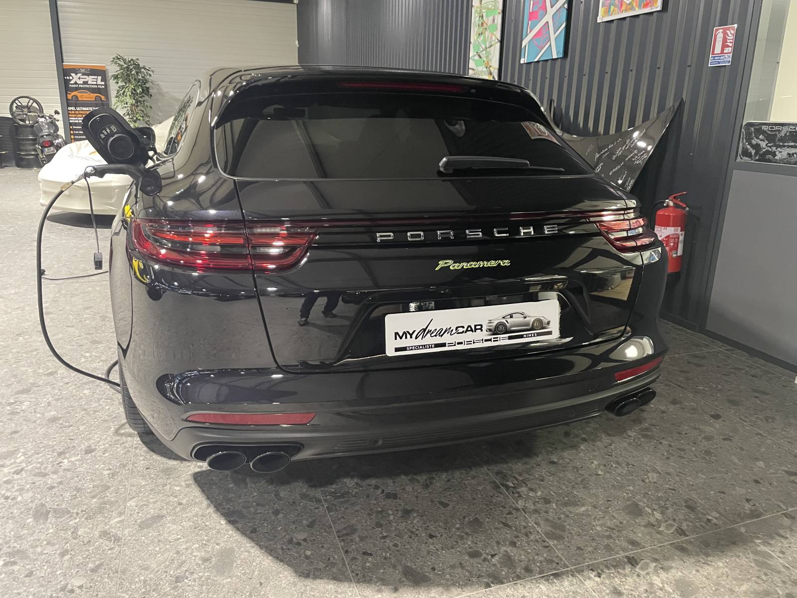 ACHETER la performance : Porsche Panamera II avec Roues Arrières Directrices.