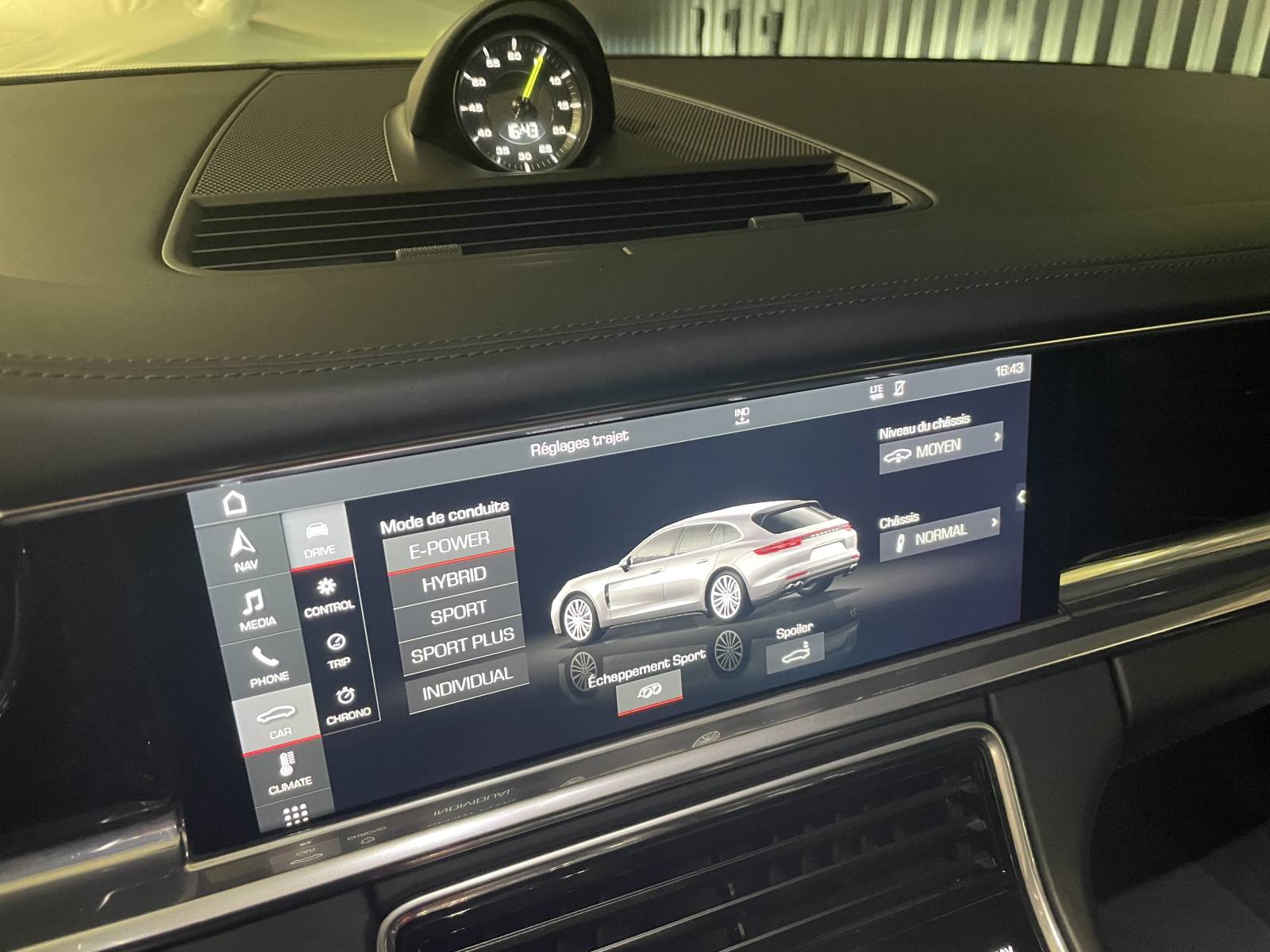 ANNONCE Panamera II 4E Hybrid : fiabilité et options pour un ACHAT VOITURE de prestige.