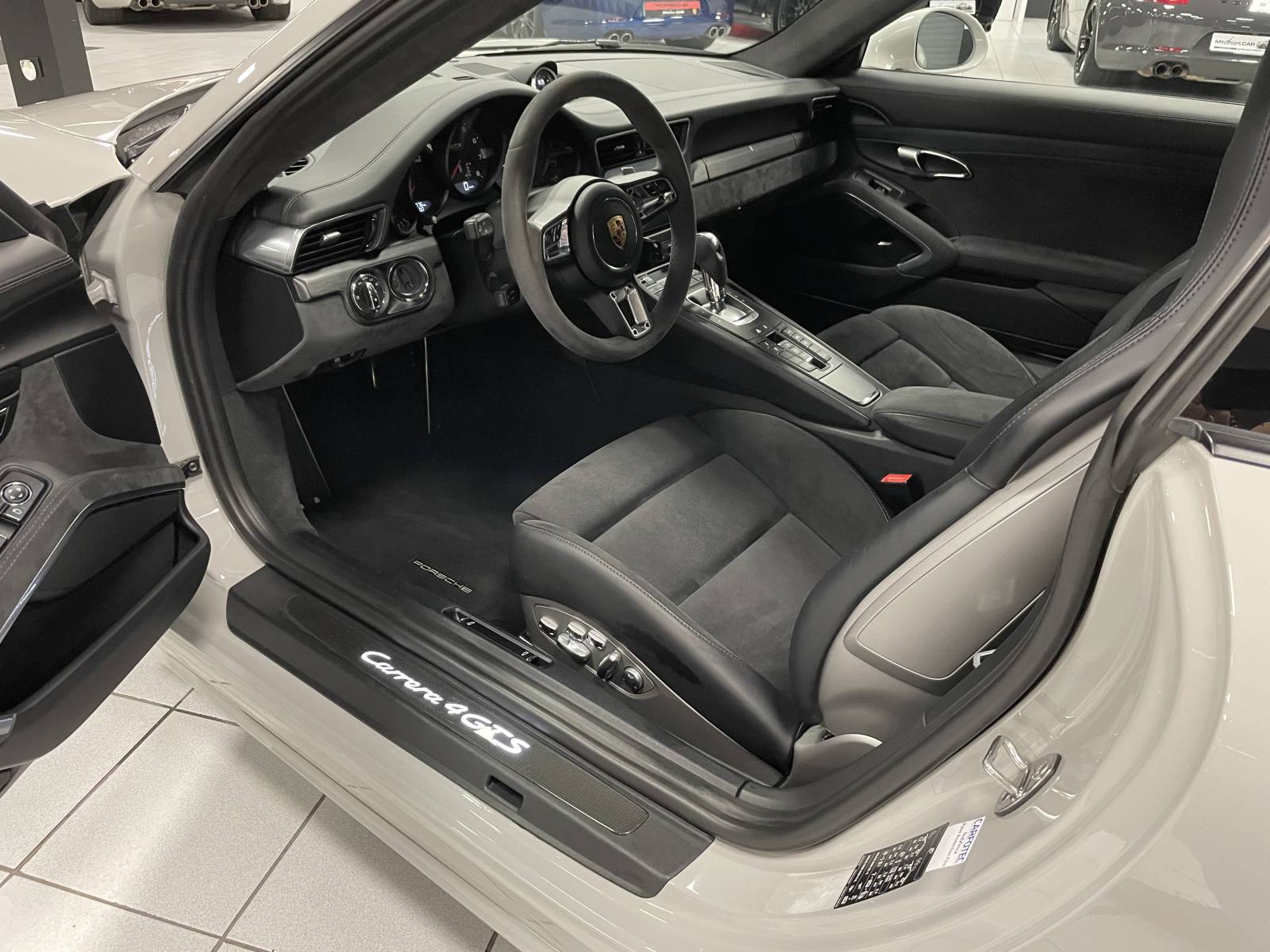 Porsche 911 type 991 phase 2 Carrera 4 GTS d'occasion à la vente à Nîmes dans le Gard