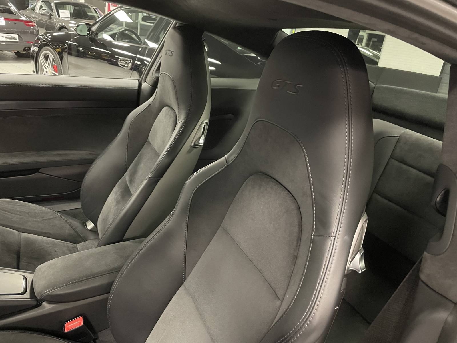 Porsche 911 type 991 phase 2 Carrera 4 GTS d'occasion à la vente à Nîmes dans le Gard