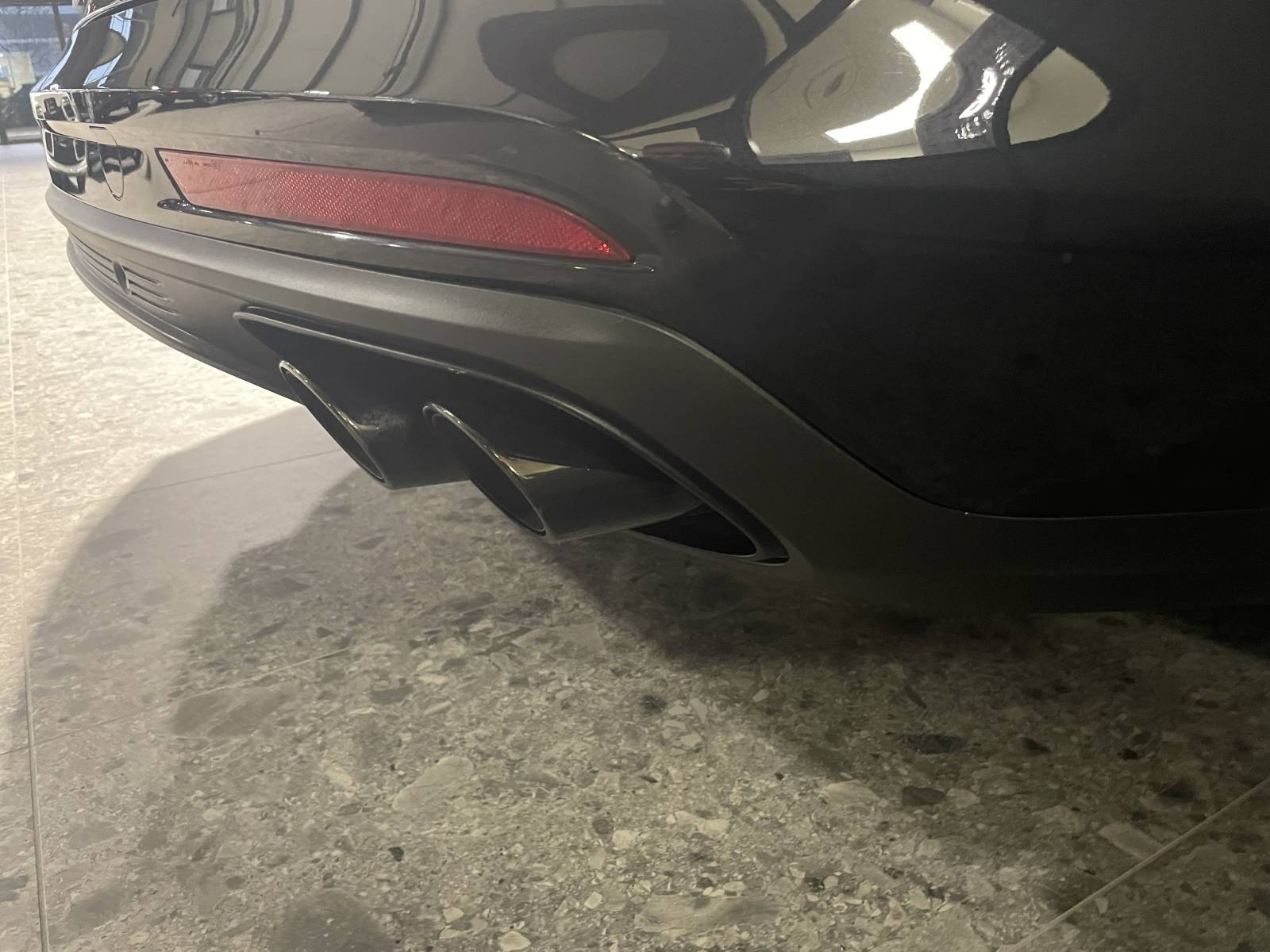 Échappement Sport Noir : la sonorité de la Porsche Panamera II SPORT TURISMO ACHETER.