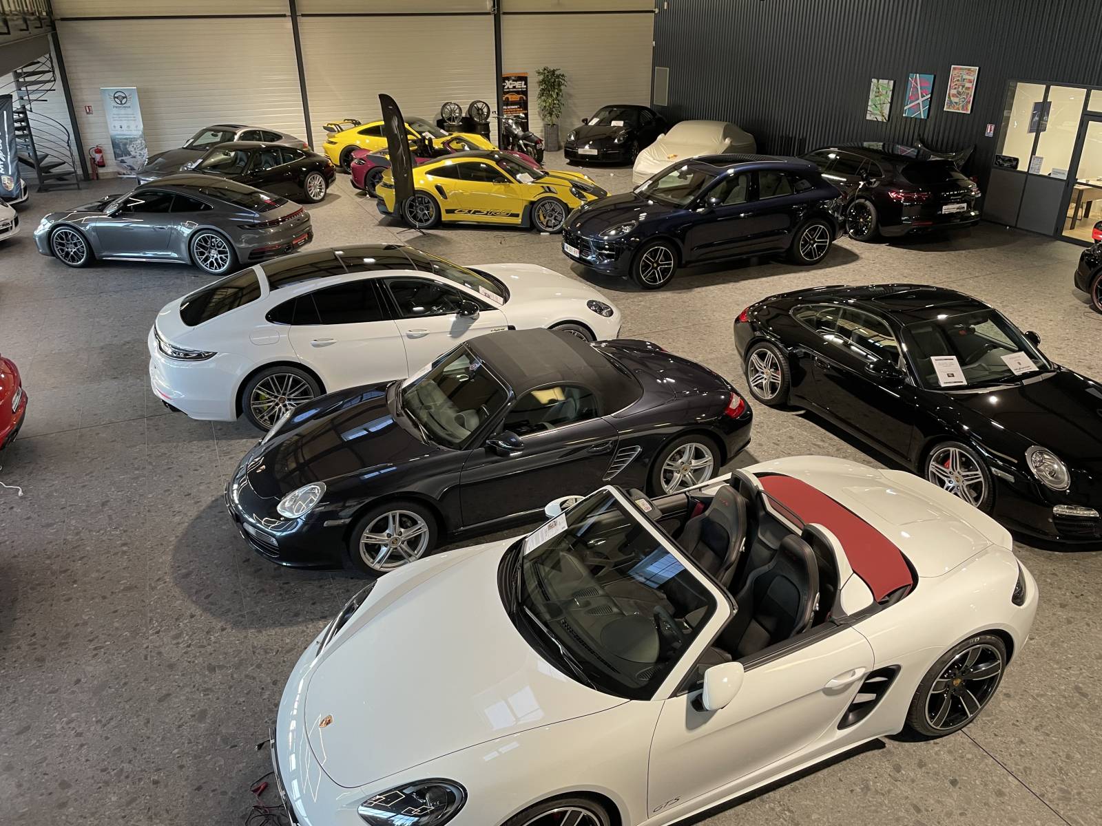 Annonce Porsche 911 type 992 Carrera 4 d'occasion à la vente