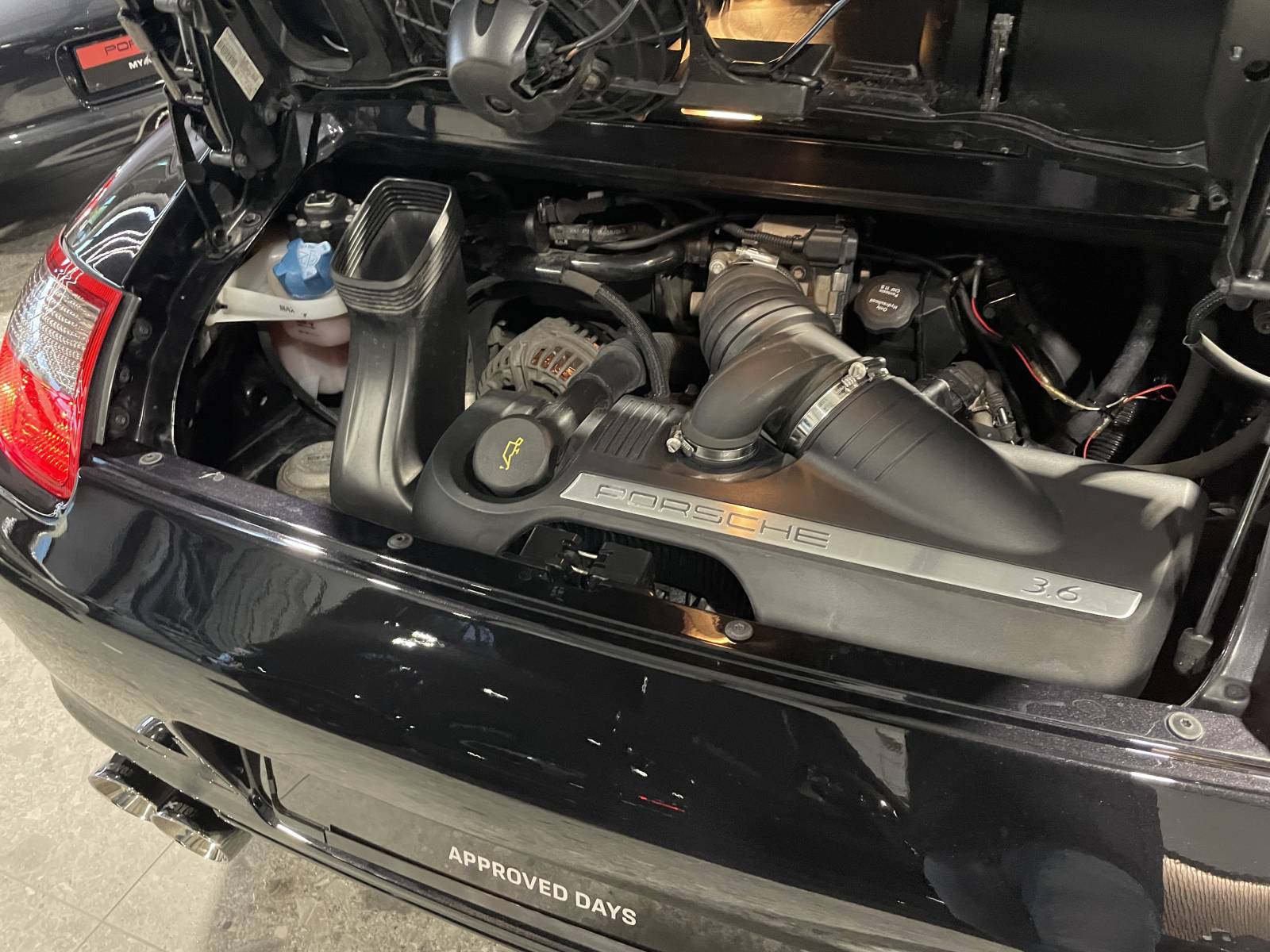 Moteur : Bloc Flat-6 fiable et entretenu - Annonce Porsche 997 Cabriolet occasion 2005.