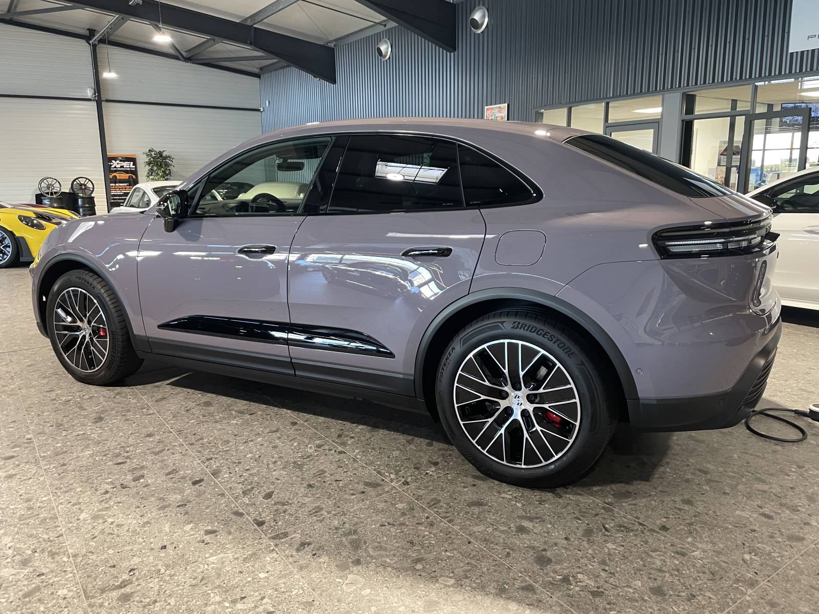 Vente Porsche Macan II Électrique - 571 CH - Finition Exclusive à Nîmes
