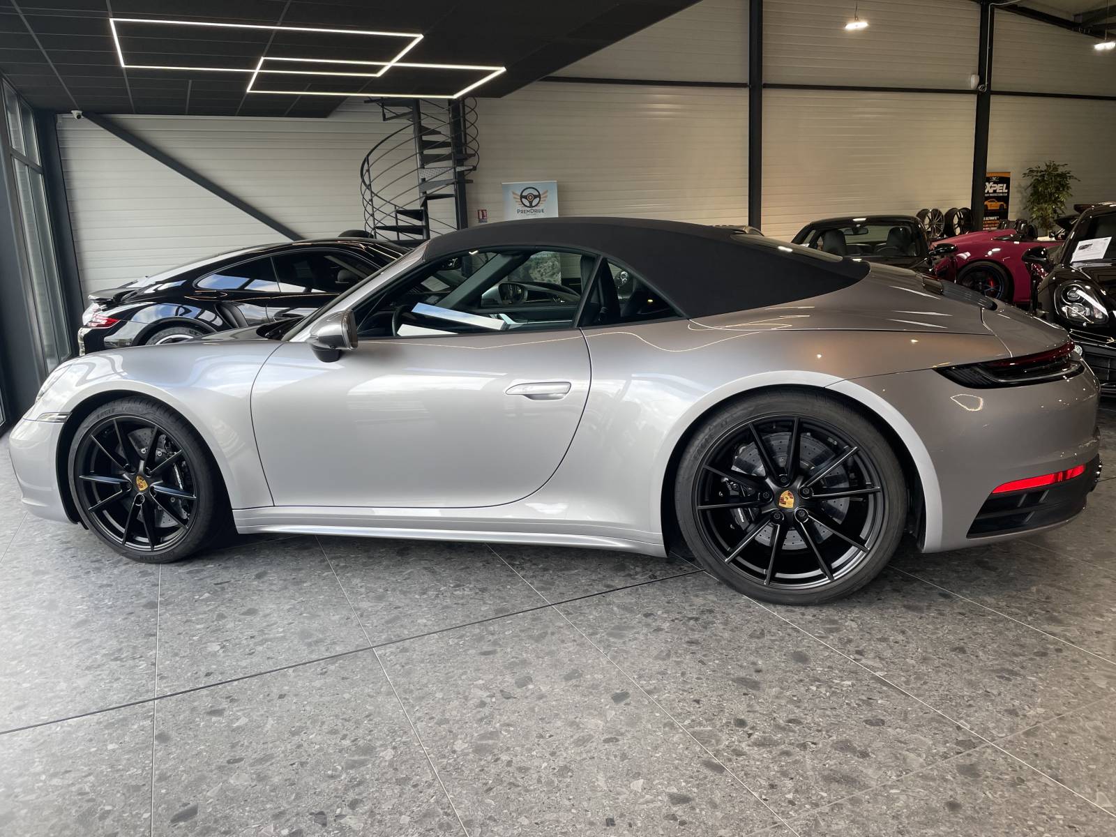 Annonce Porsche 992 Cabriolet Carrera 4s d'occasion 