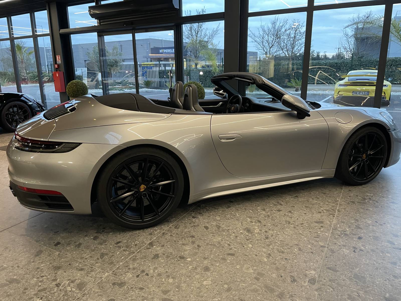 Louer une Porsche pour un événement spécial à Saint-Rémy-de-Provence 13100 dans les Bouches-du-Rhône