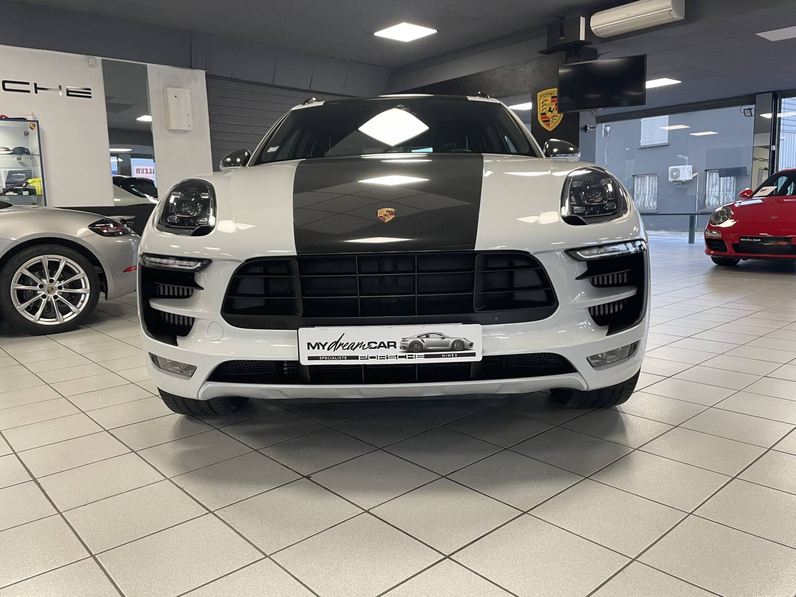 Acheter Porsche Macan à Nîmes dans le Gard.