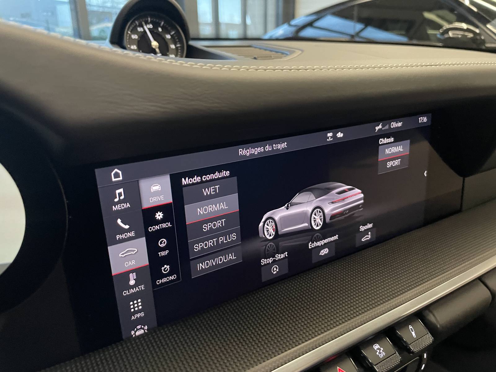 Porsche 992 Carrera 4S Cabriolet Argent GT - MY DREAM CAR Nîmes.