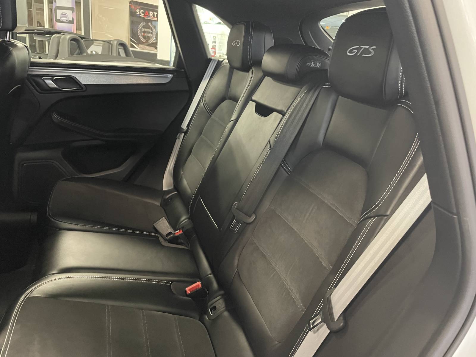 Acheter Porsche Macan à Nîmes dans le Gard.