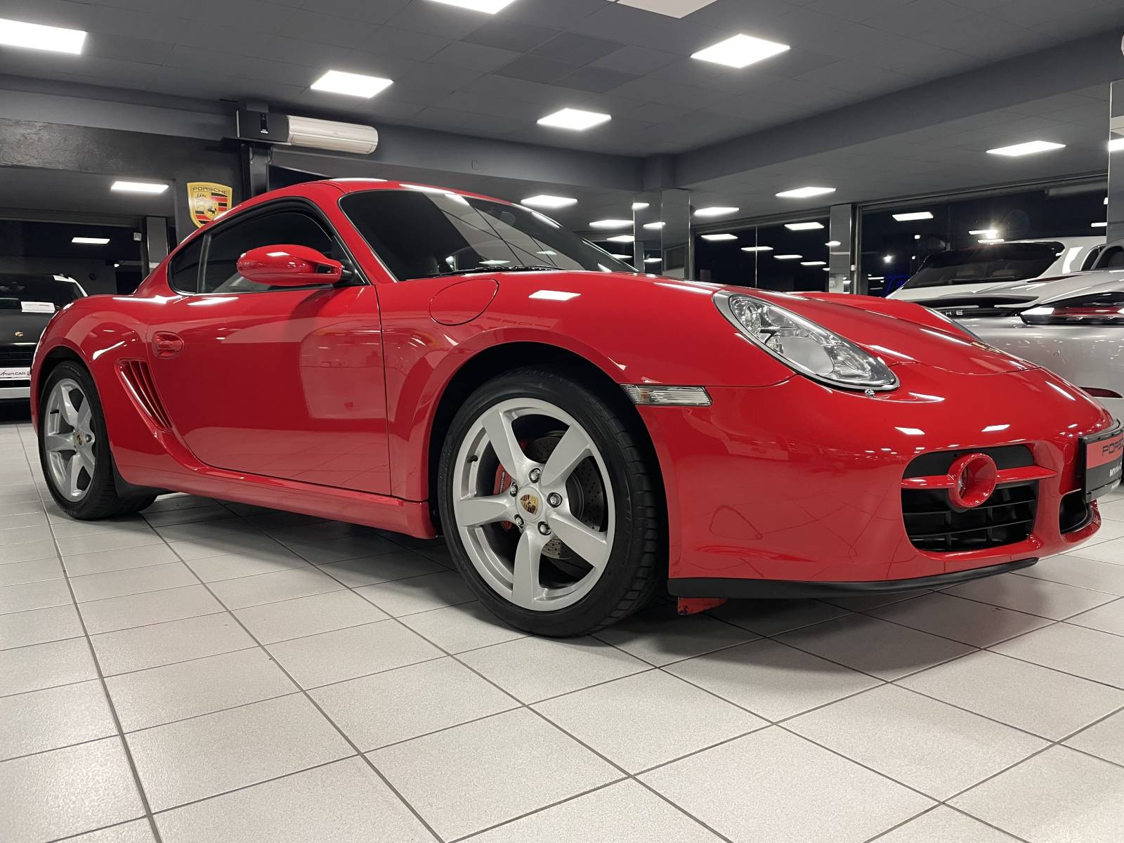Acheter Porsche Cayman type 987 à Nîmes dans le Gard.