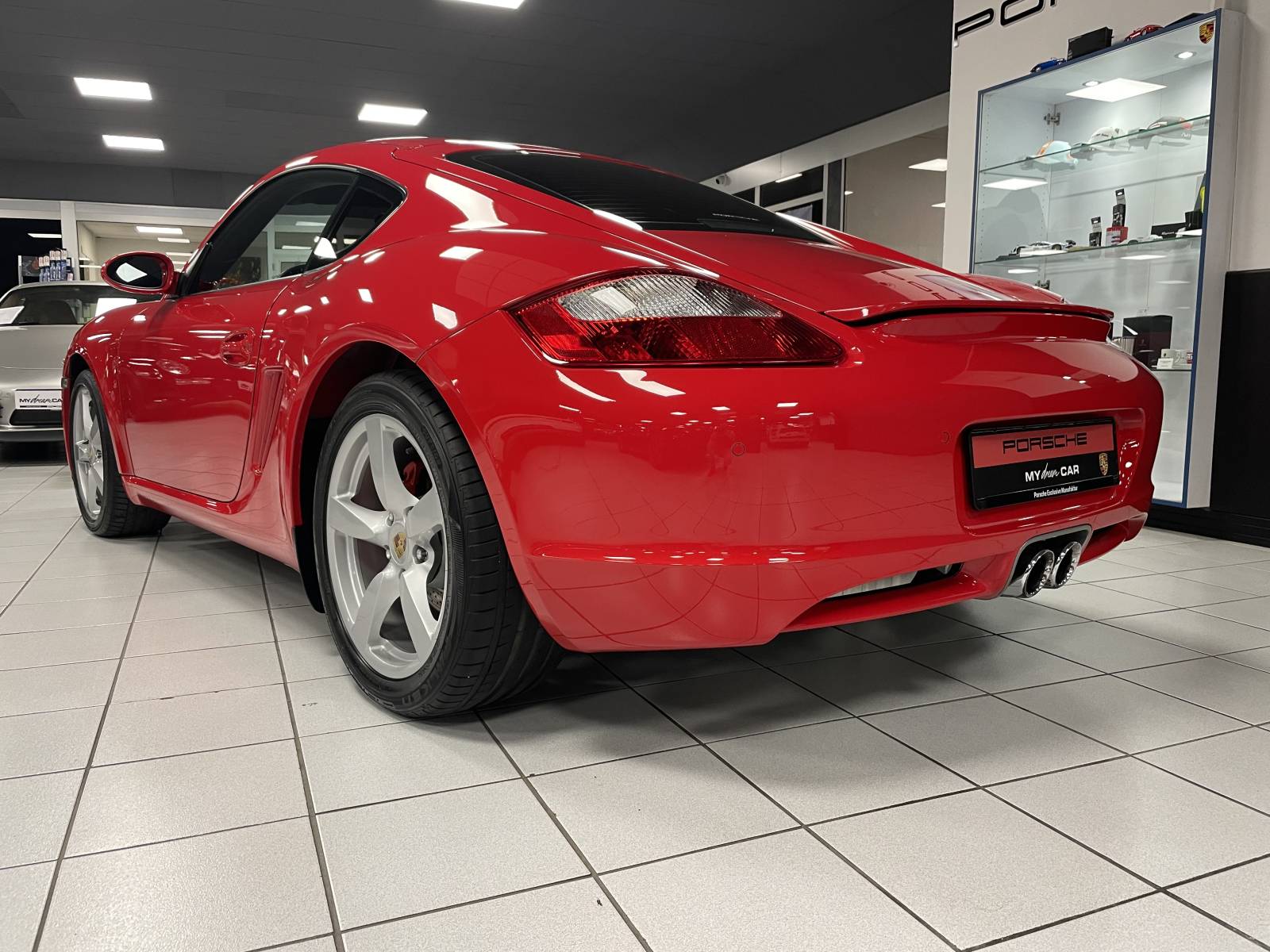 Acheter Porsche Cayman type 987 à Nîmes dans le Gard.