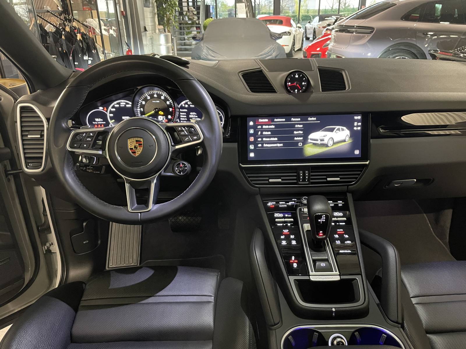 Volant sport chauffant : le raffinement Porsche chez votre spécialiste Gardois