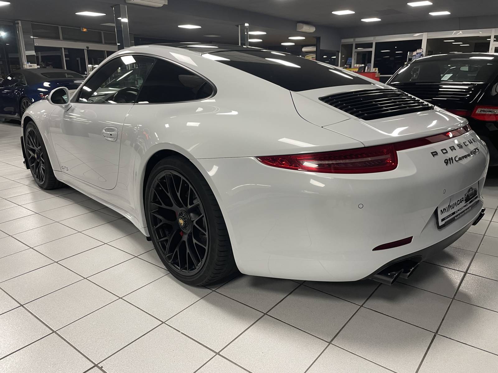 Vente Porsche Carrera 4 GTS type 991 à Nîmes dans le Gard.