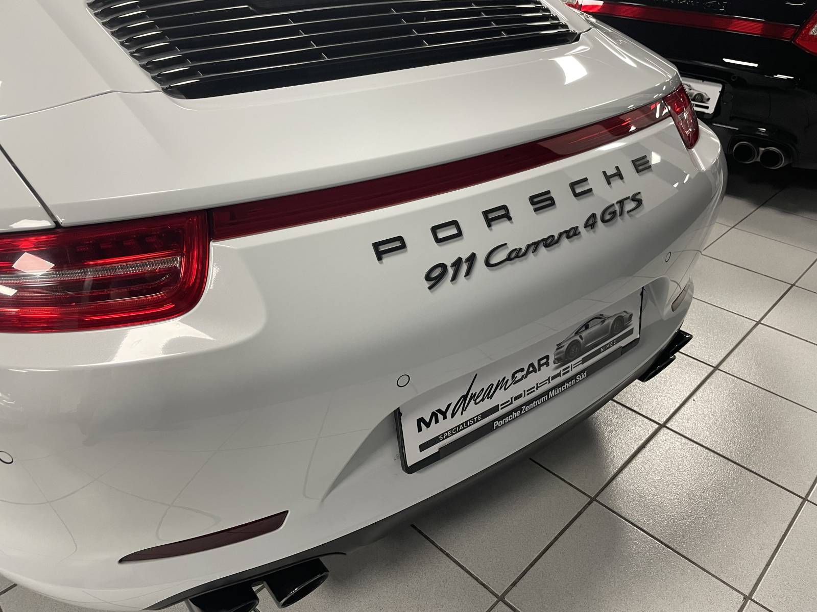 Vente Porsche Carrera 4 GTS type 991 à Nîmes dans le Gard.