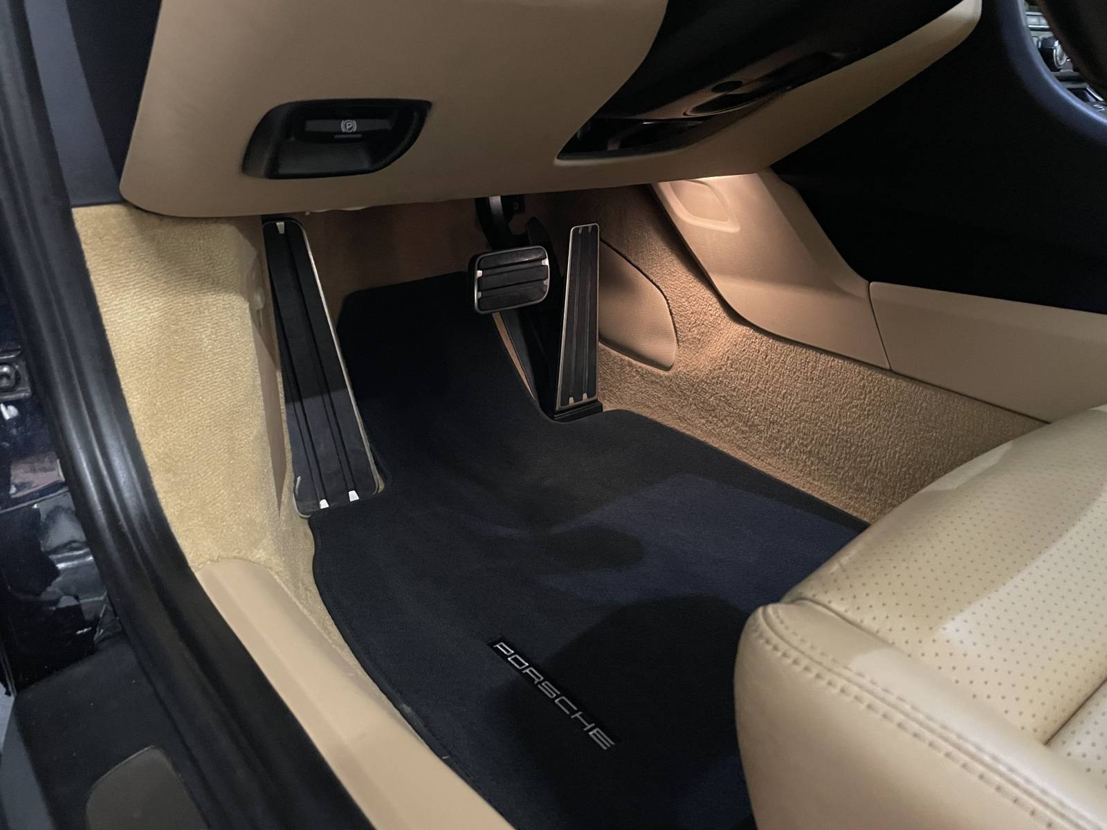 La pureté du design Porsche 911 type 991 Targa 4S disponible chez MY