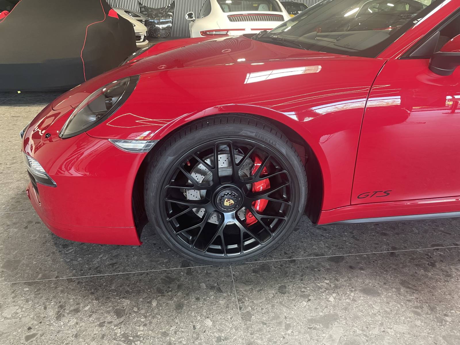 Porsche 911 991 GTS occasion Nîmes : un état collection avec 48 854 km.