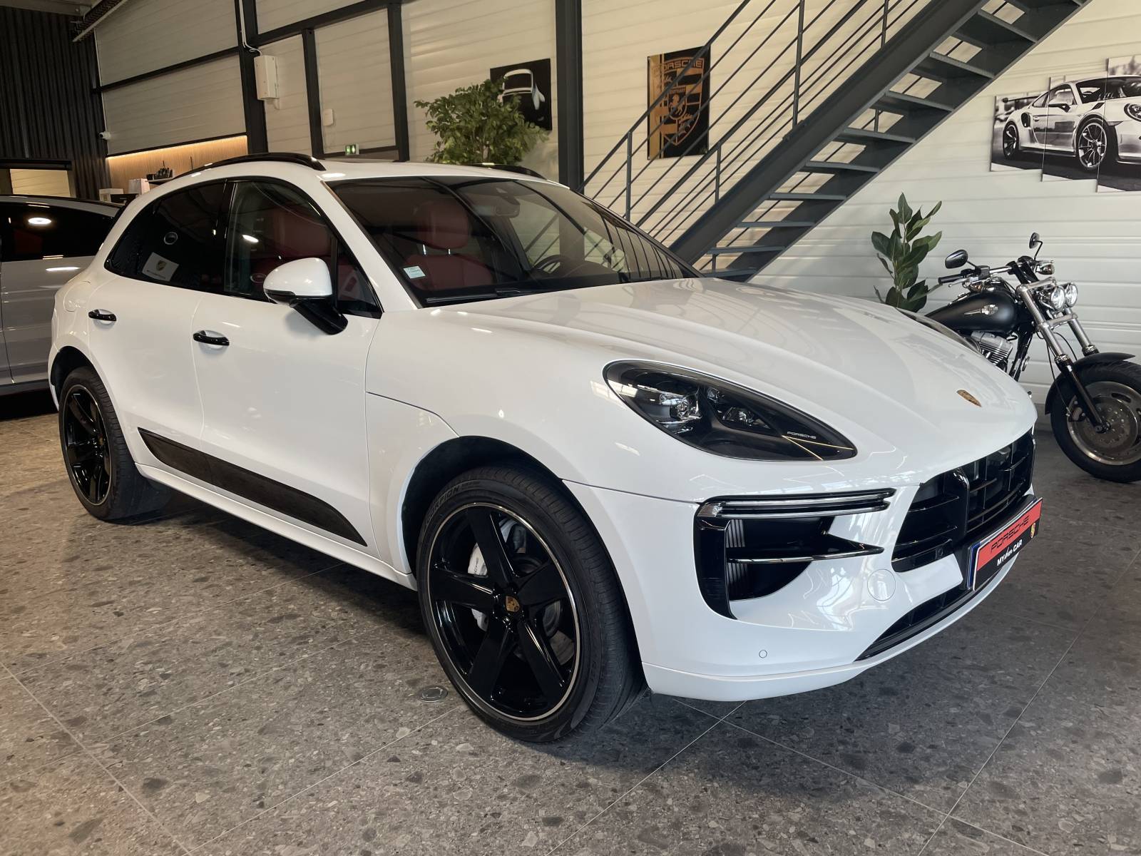 Profil complet du Porsche Macan Turbo 2019, seulement 54 070 km.