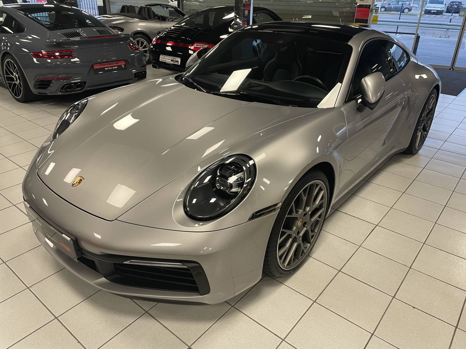 Découvrez la Porsche 992 Carrera 4S : Un bolide d'exception - Nîmes, Gard