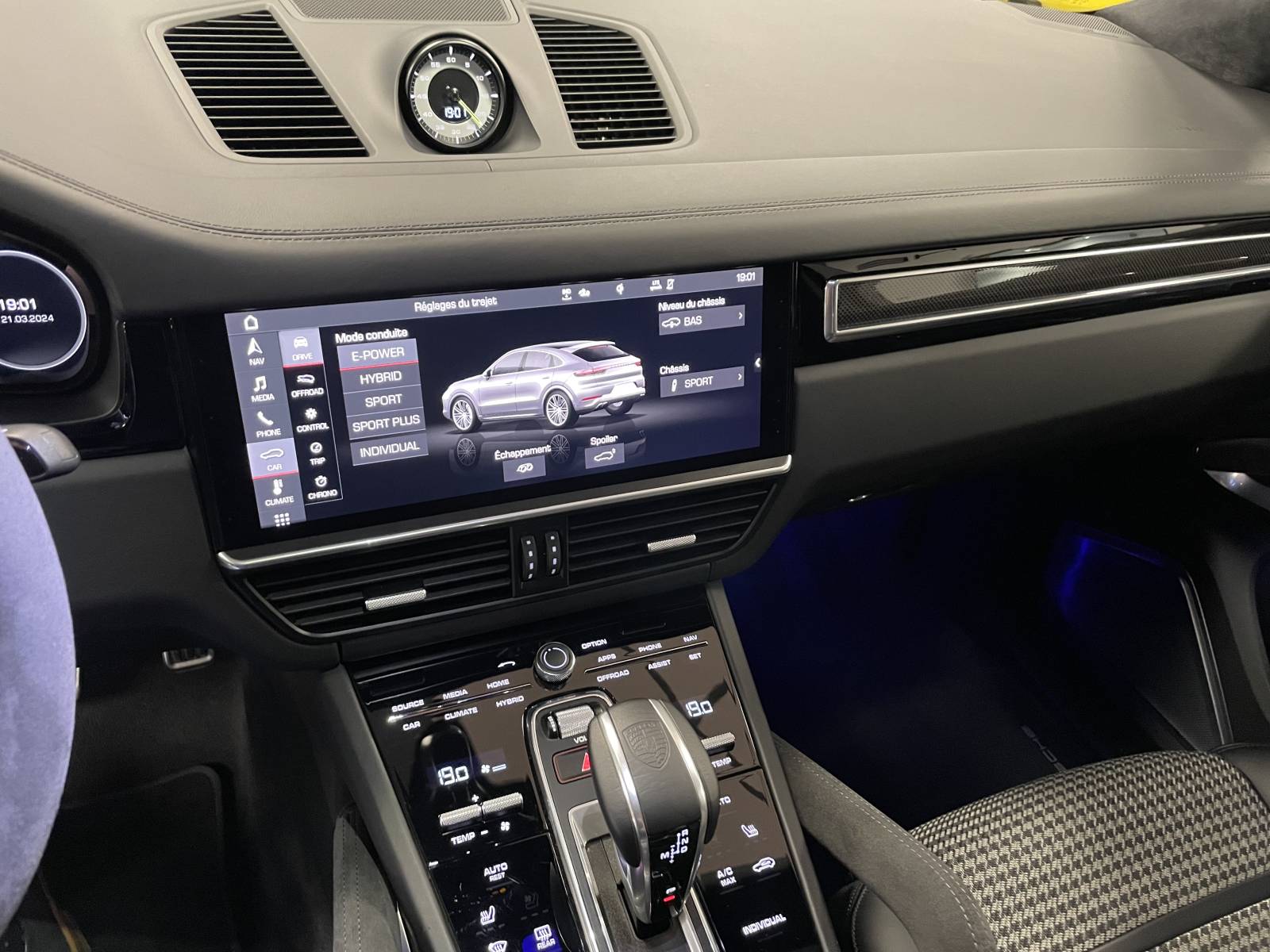 Vente Porsche Cayenne hybrid turbo S près de Montpellier dans l'Hérault