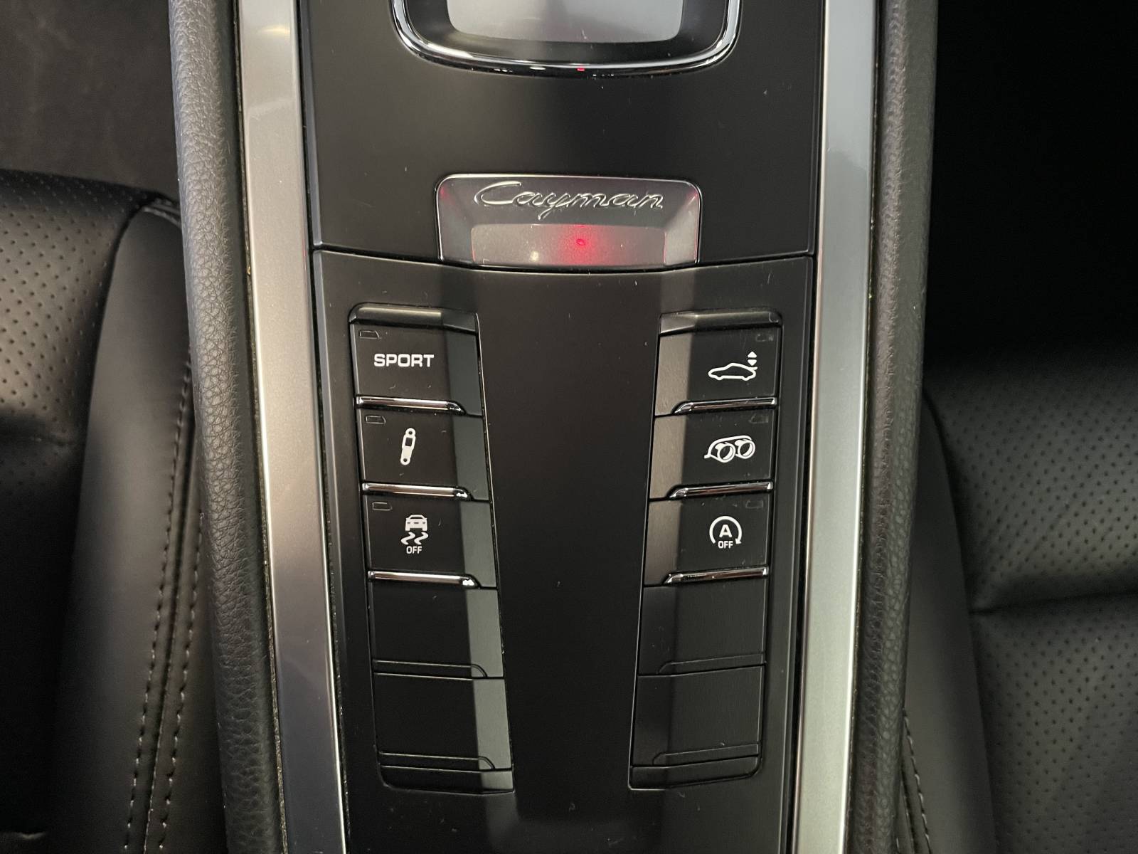 Vente Porsche Cayman 981 Black Edition d'occasion - Découvrez cette sportive d'exception chez notre concessionnaire à Nîmes. Performance, élégance et sensations fortes garanties !