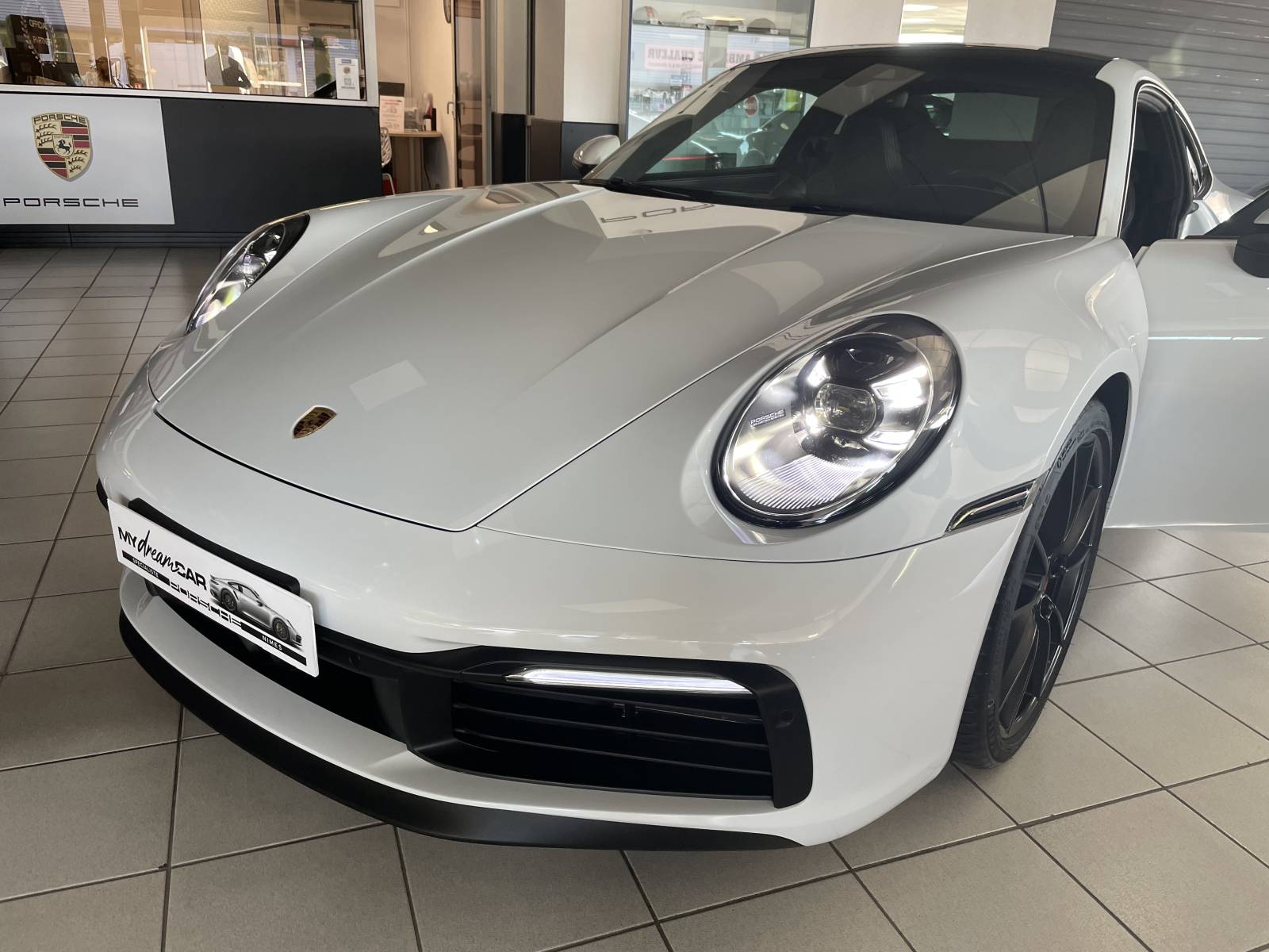 Porsche 992 Carrera S : Un concentré de technologie et d'innovation