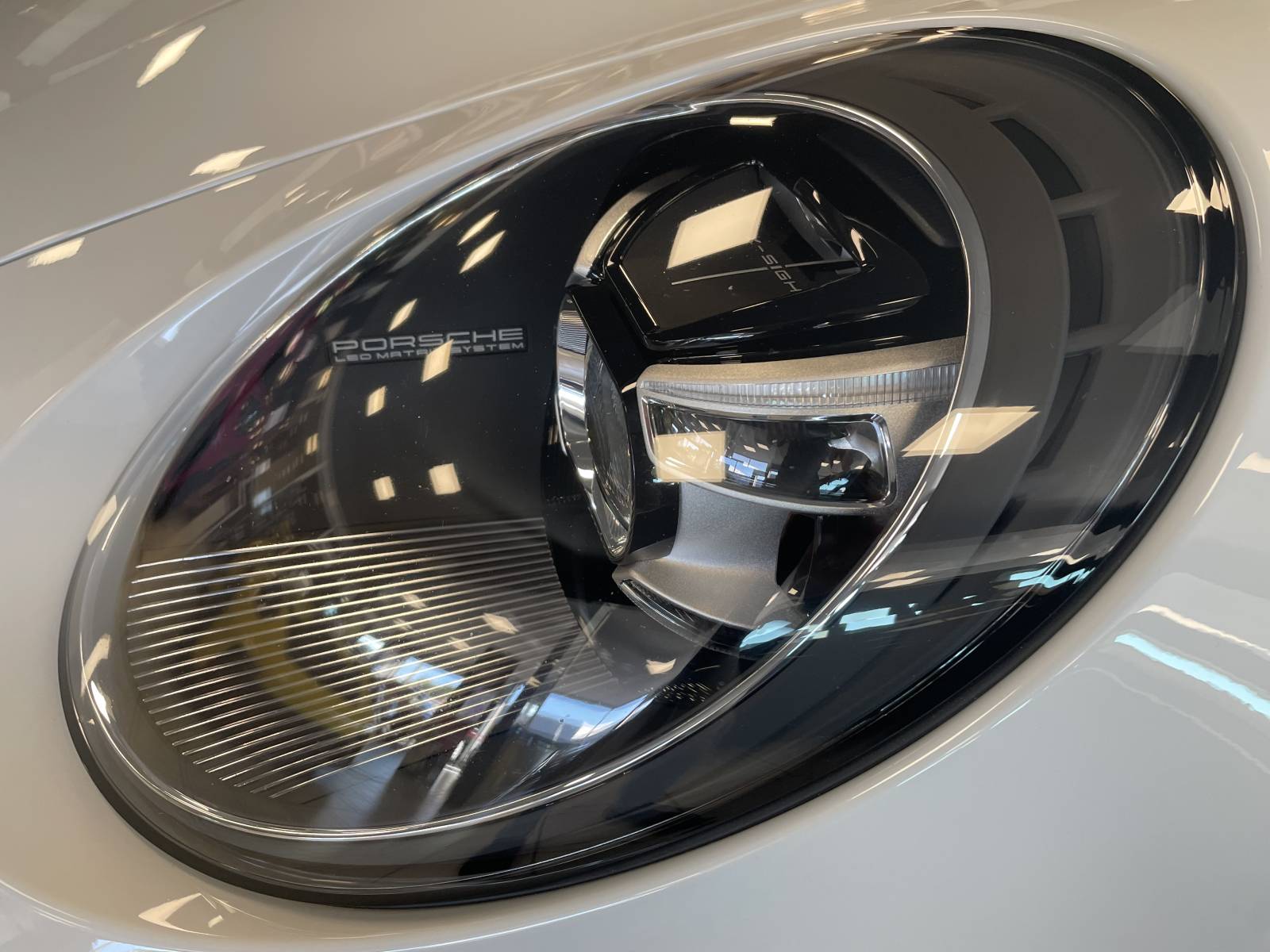 Porsche 992 Carrera S d'occasion : Un excellent rapport qualité-prix