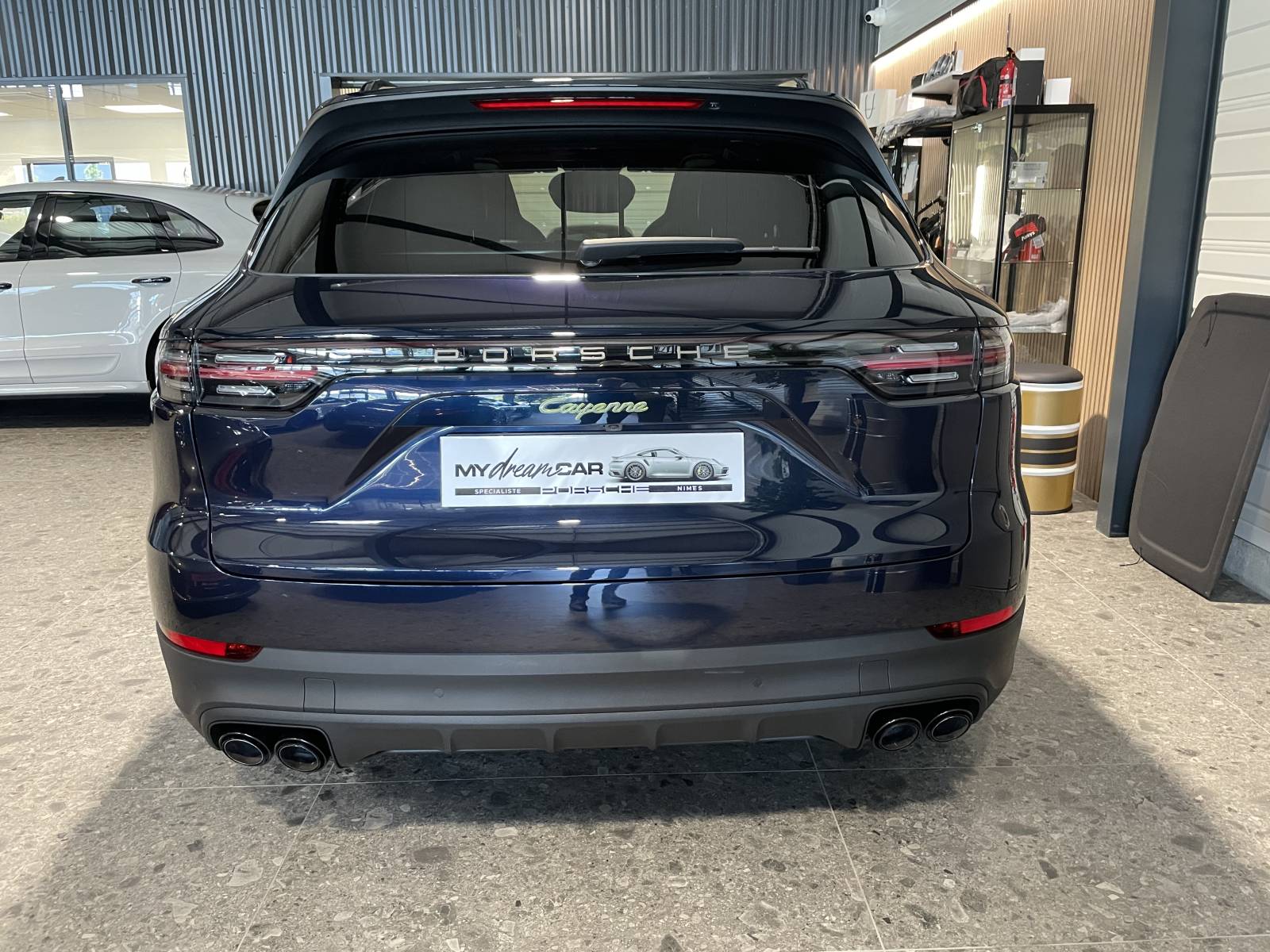 Porsche Cayenne III 3.0 V6 E-Hybrid 462 Platinium Edition d'occasion à la vente près de Arles dans les Bouches du Rhône
