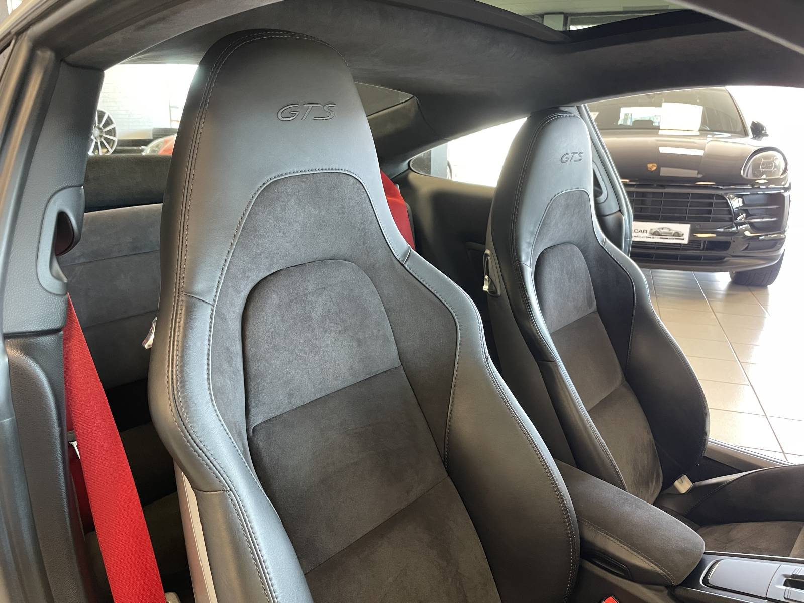 Porsche 991 Carrera 4 GTS d'occasion à Nîmes dans le Gard