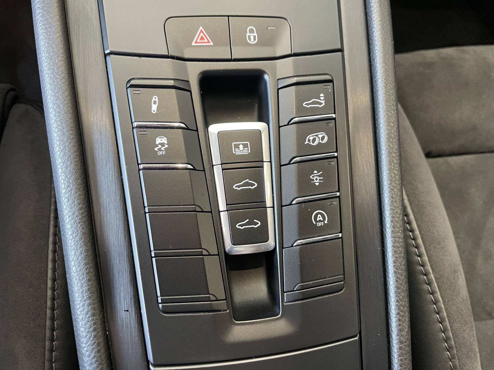 Porsche 991 Carrera 4 GTS d'occasion à Nîmes dans le Gard