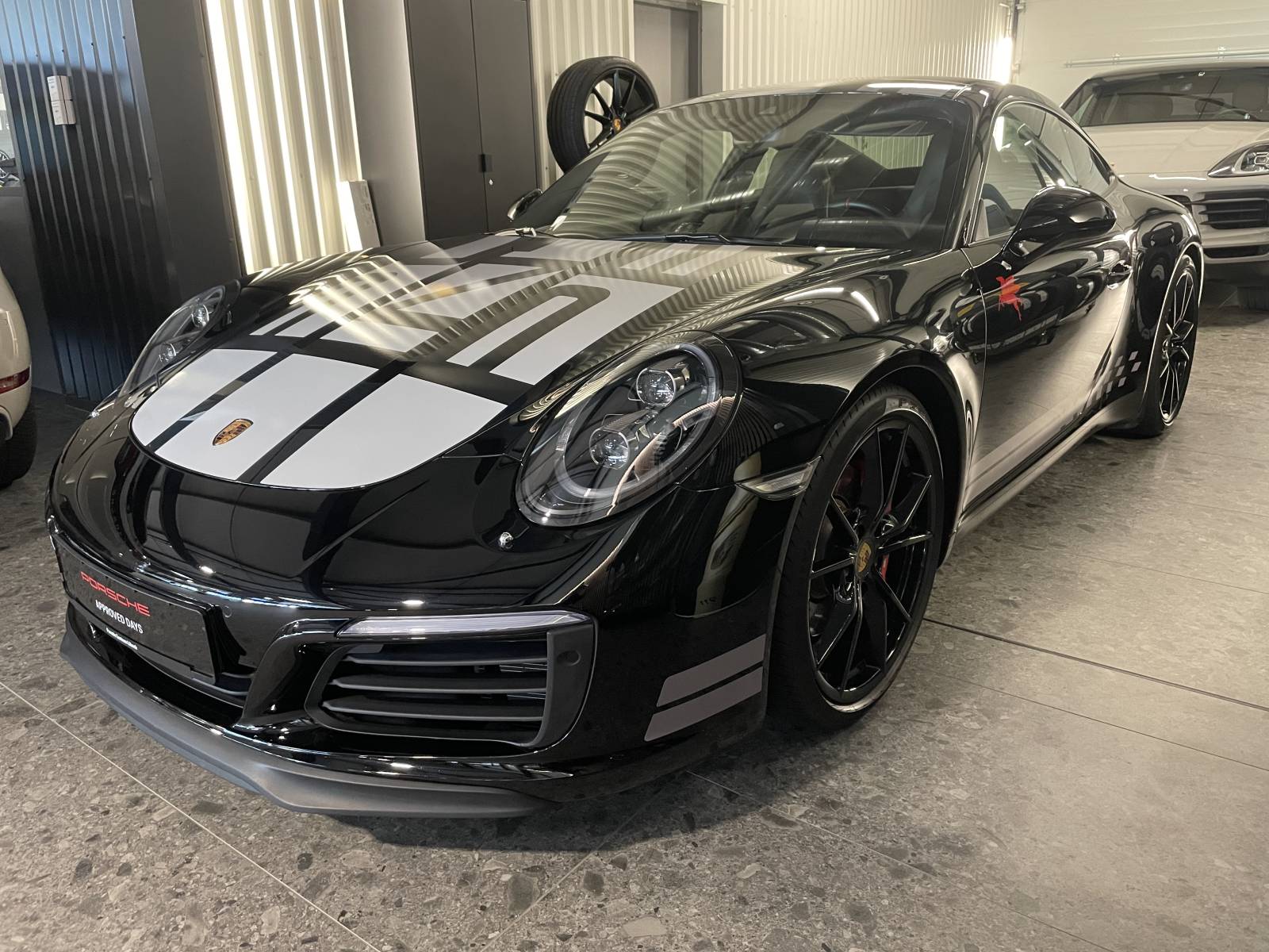 Porsche 911 Endurance Racing Edition disponible chez MY DREAM CAR à Nîmes