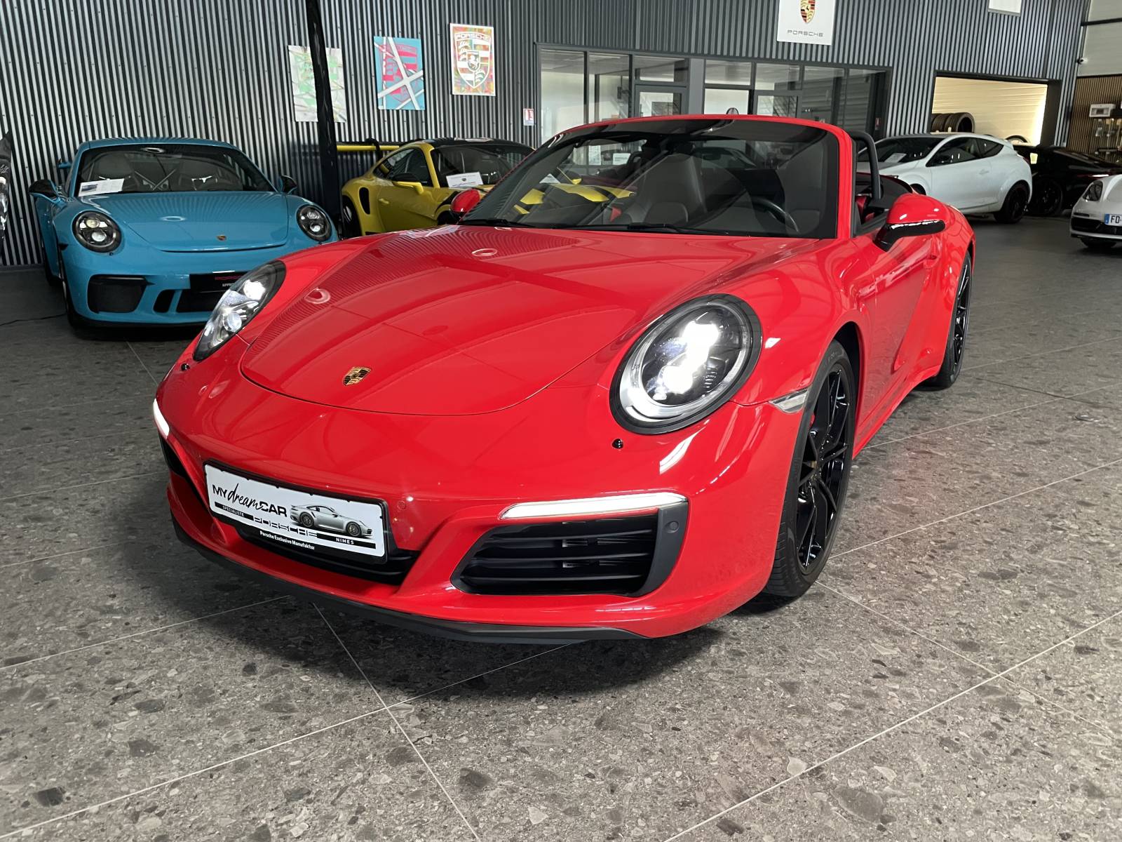 Regard affûté de la Porsche 911 991 Phase 2, disponible à l'achat chez MY DREAM CAR, proche Montpellier dans l'Hérault.
