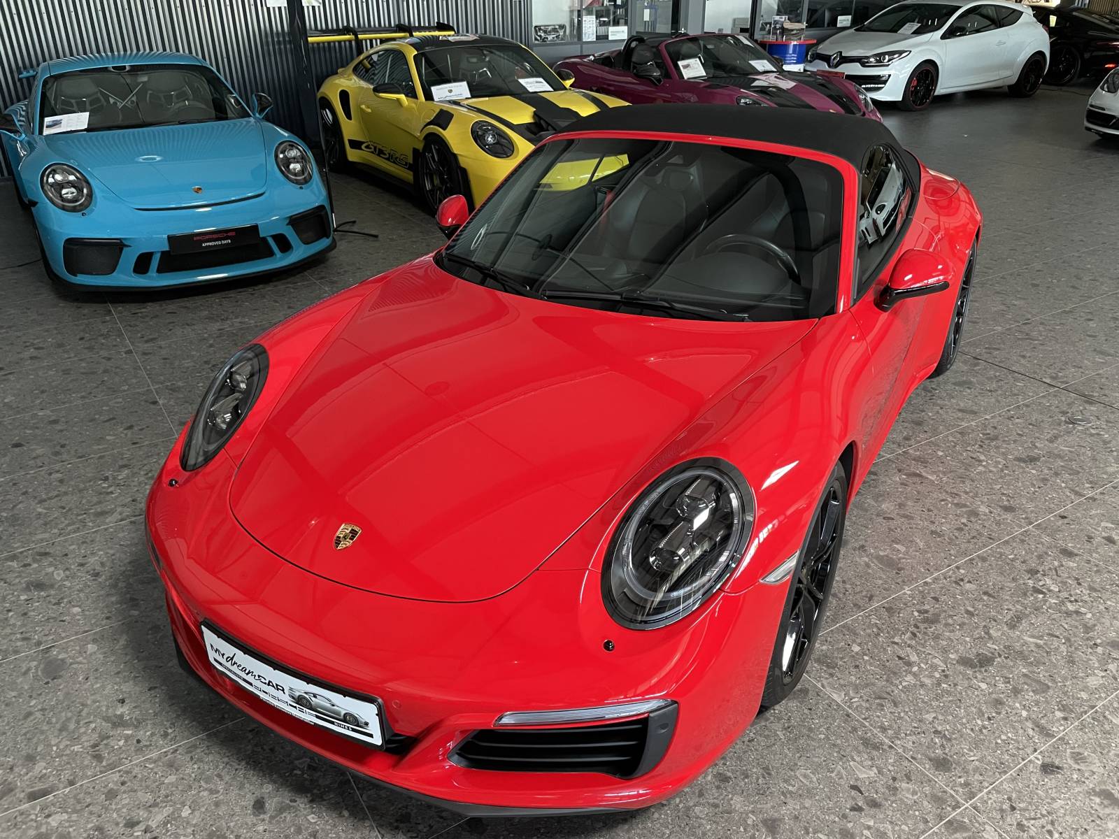 Zoom sur la face avant de la Porsche 911 991 Phase 2 à vendre par MY DREAM CAR, le spécialiste Hérault et Montpellier.