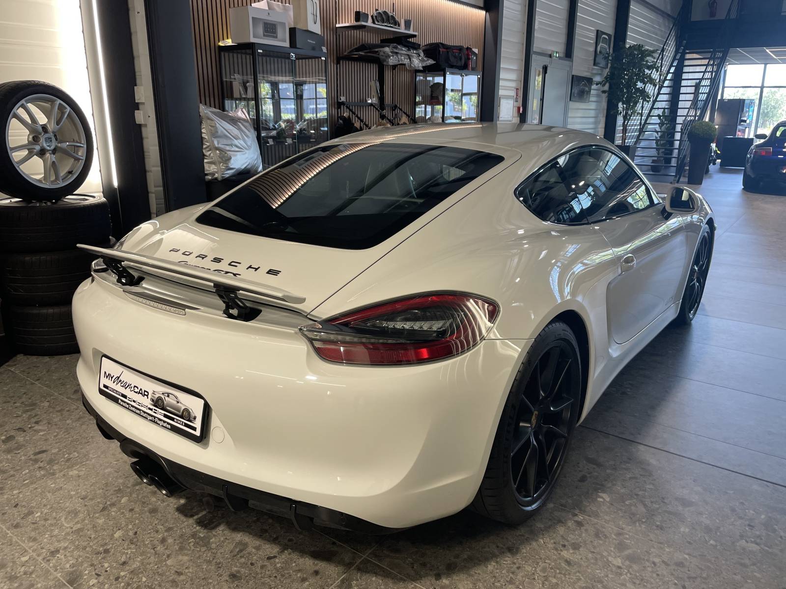 Porsche Cayman Phase 2 GTS chez MY DREAM CAR Avignon.
