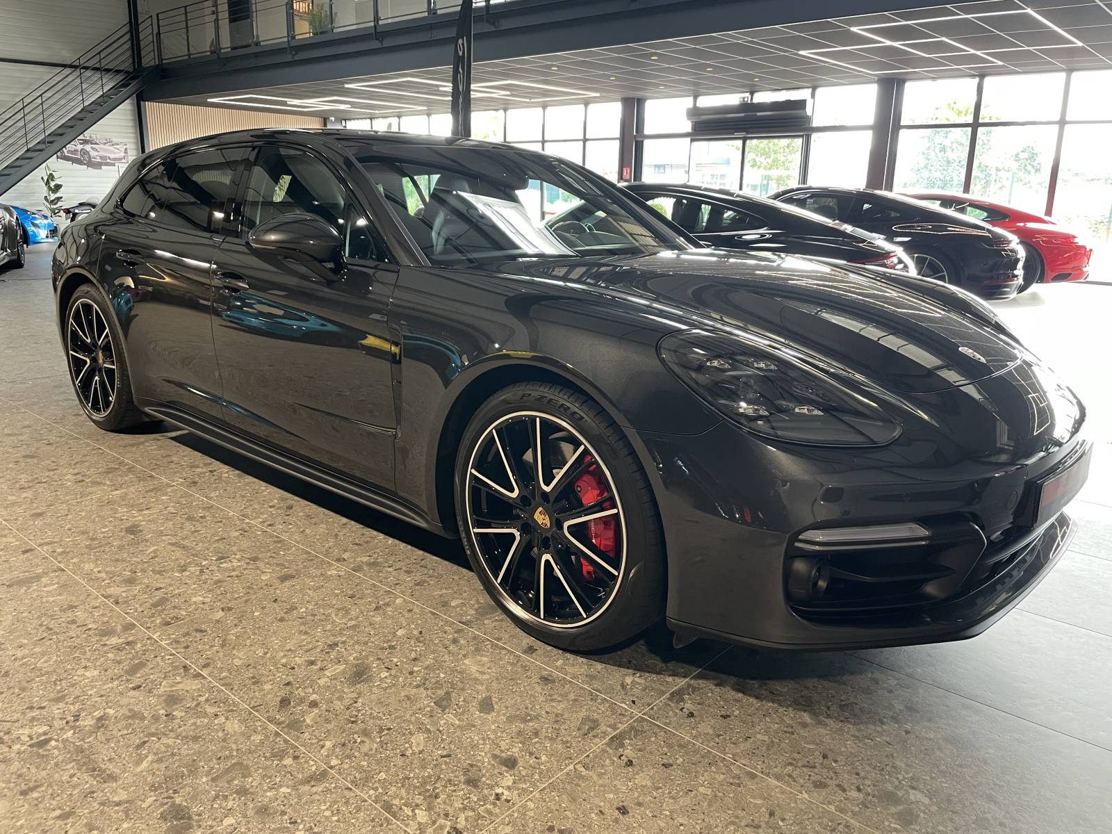 cette superbe Porsche Panamera II Sport Turismo 4.0 V8 GTS d’occasion, actuellement à la vente à Nîmes dans le Gard chez MY DREAM CAR.
