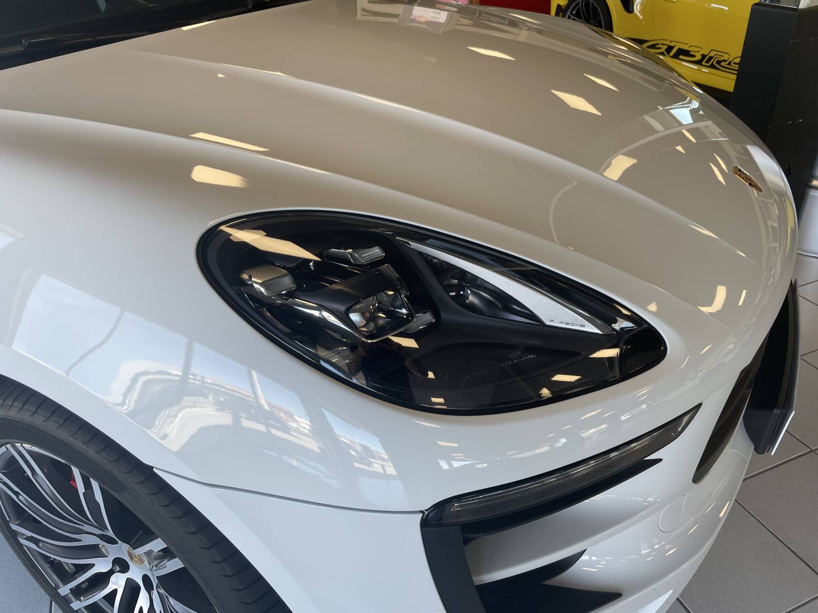 Une promesse de performance : Porsche, la marque de référence en matière de sportivité.