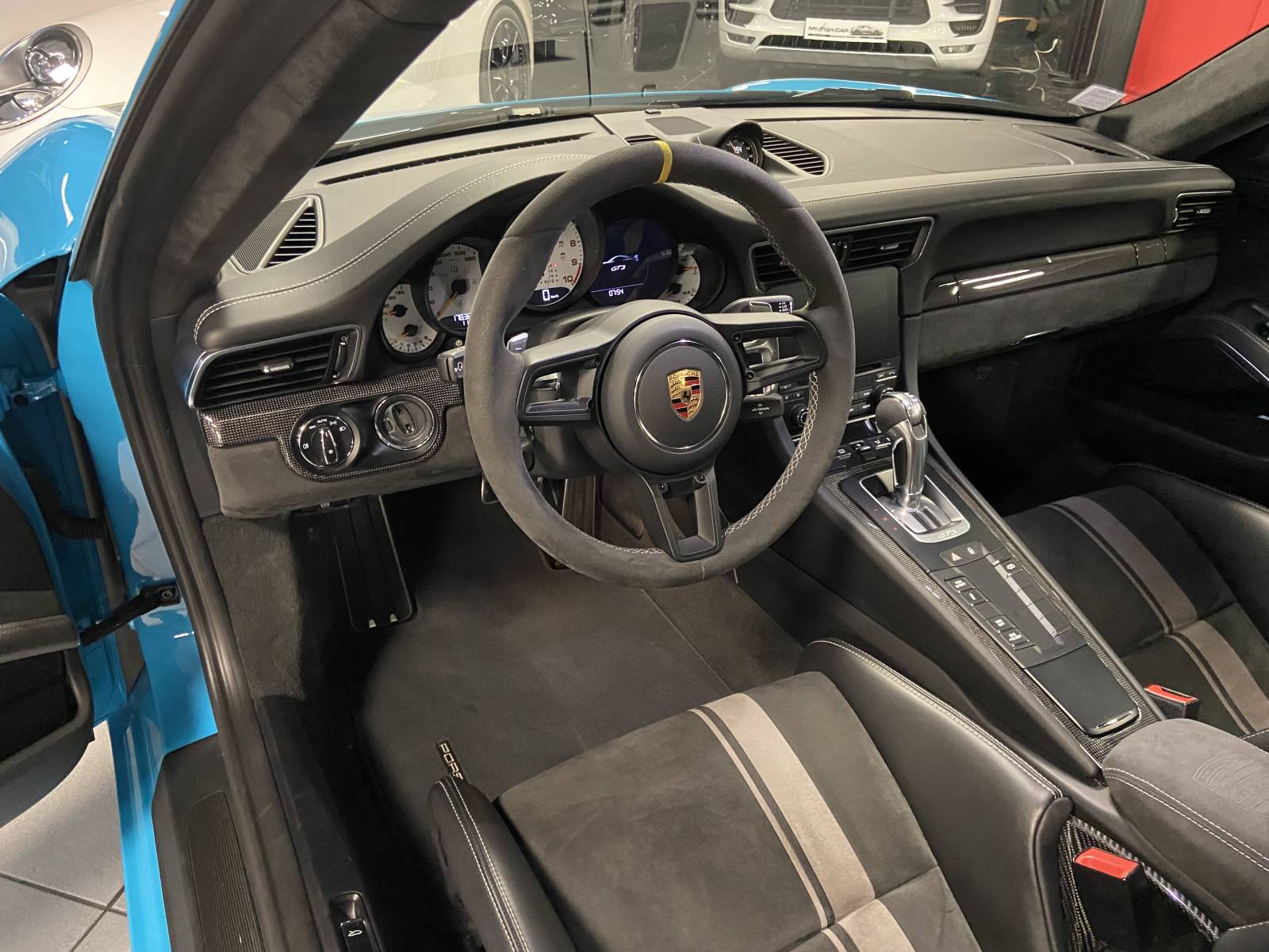 PORSCHE 911 GT3 991.2