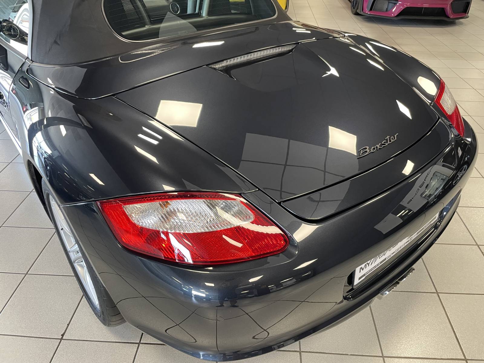 Vivez la passion Porsche au volant de ce Boxster II 987 d'occasion disponible dès maintenant à Nîmes.