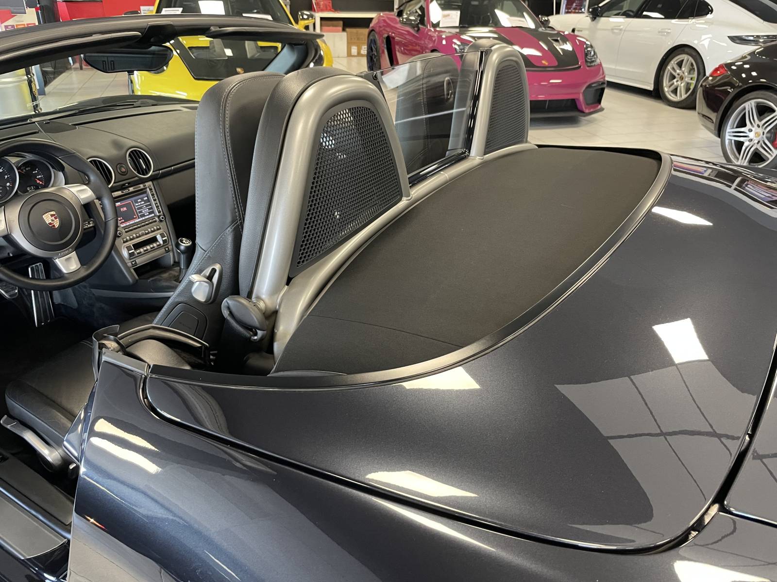 Ce Porsche Boxster II 987 d'occasion à Nîmes est un concentré de plaisir et de sensations fortes.
