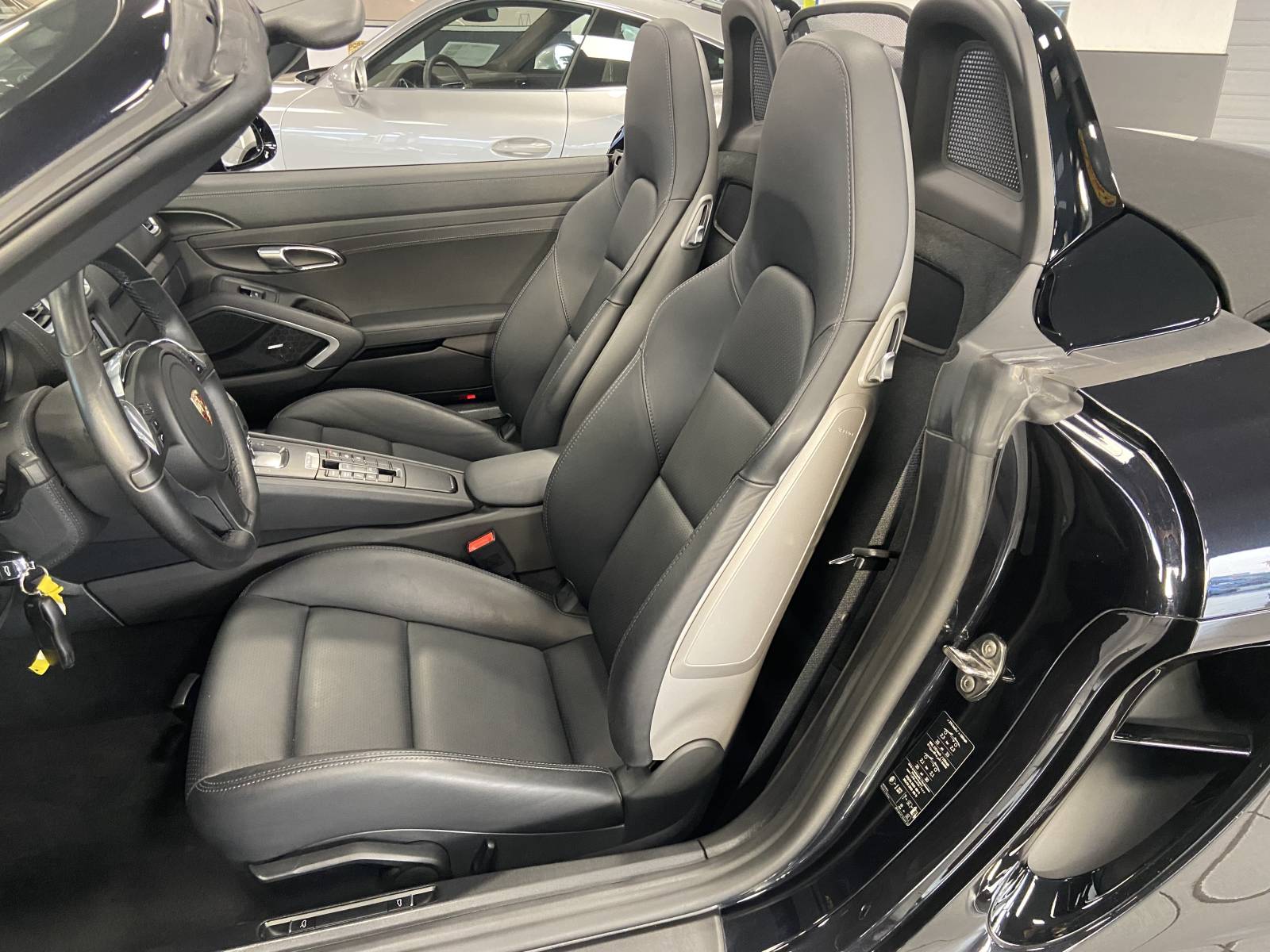 Porsche 981 Boxster d'occasion à la vente à Nîmes dans le Gard