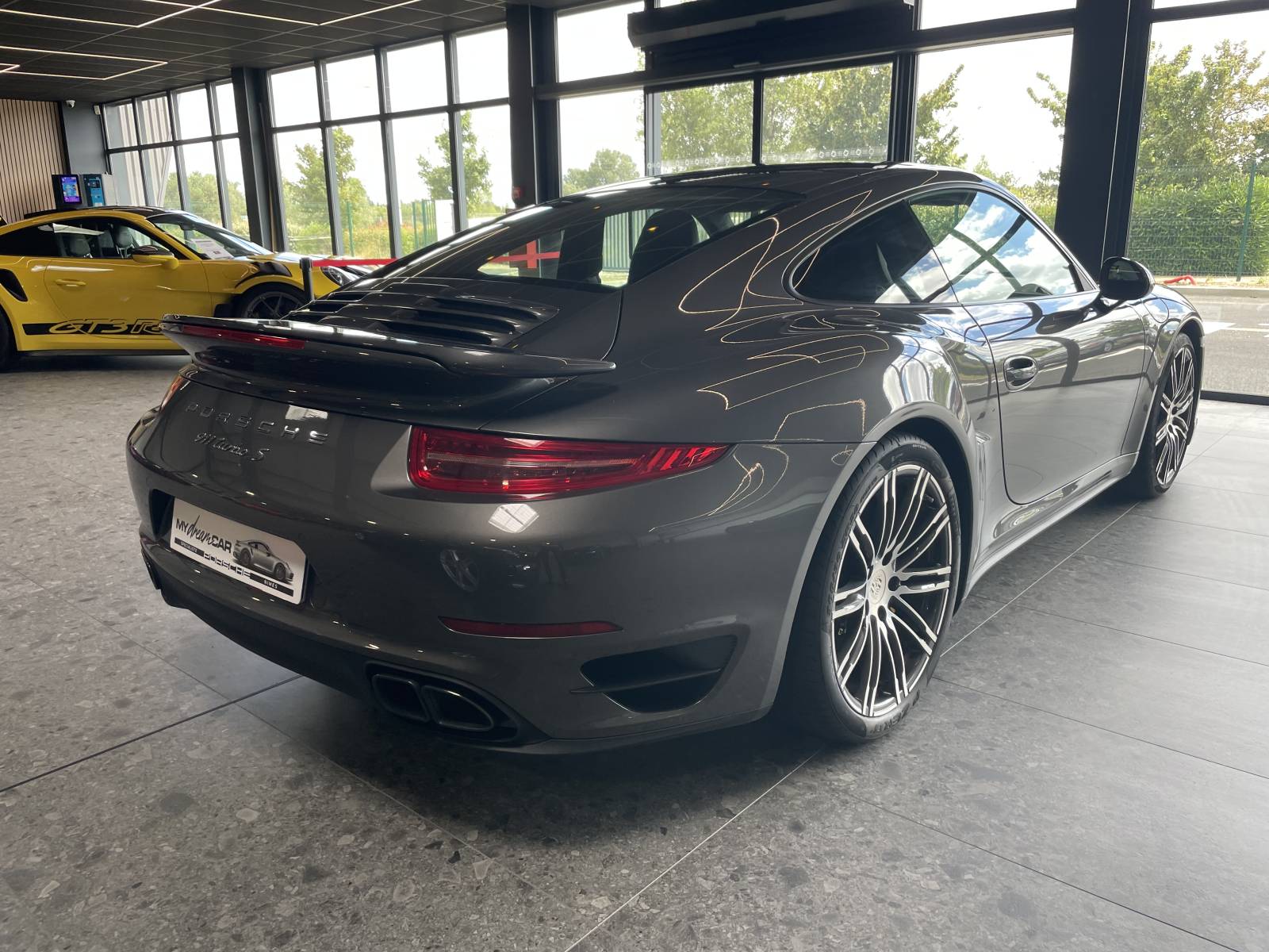 A vendre : Porsche 991 Turbo S, un joyau automobile