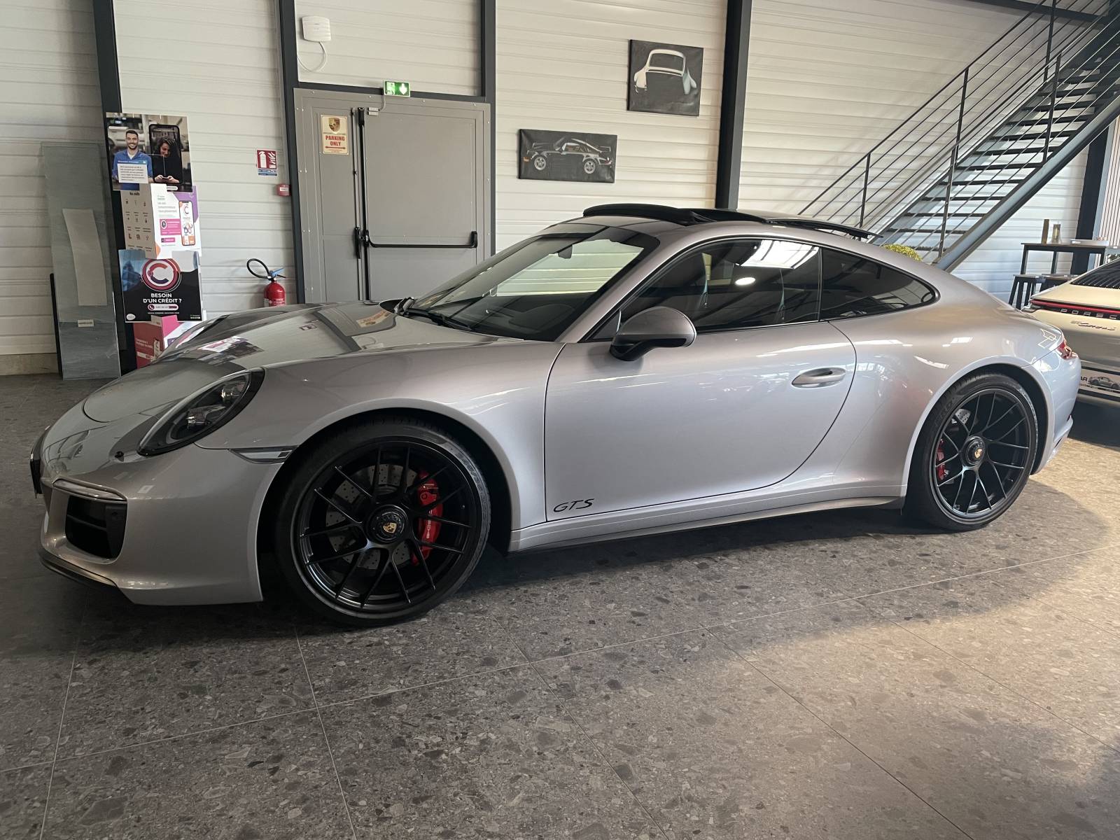 Comme neuve: Porsche 991 Carrera 4 GTS à vendre dans le Gard.