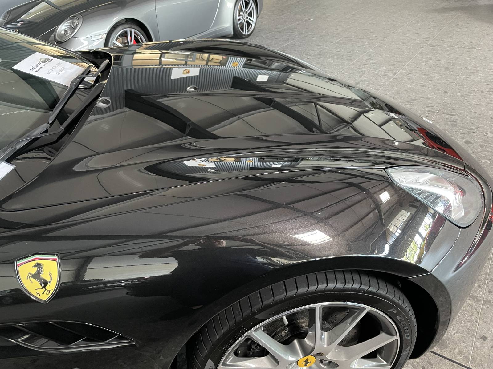 Ferrari California : Véhicule de prestige très bien entretenu