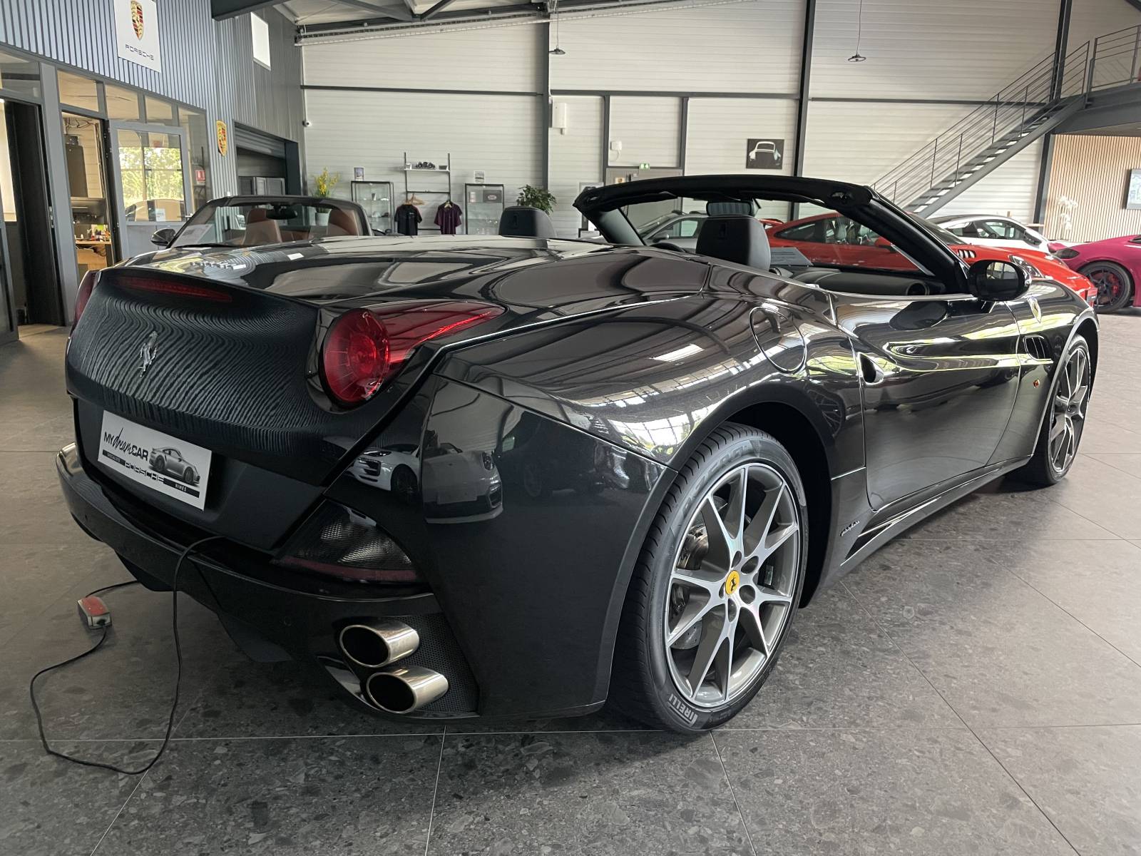 Ferrari California d'occasion en excellent état à Nîmes