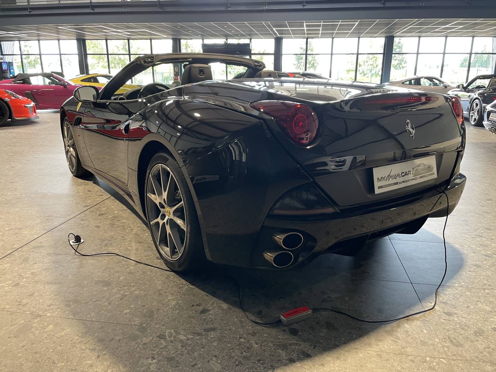 Collectionneurs : Ferrari California rare à saisir